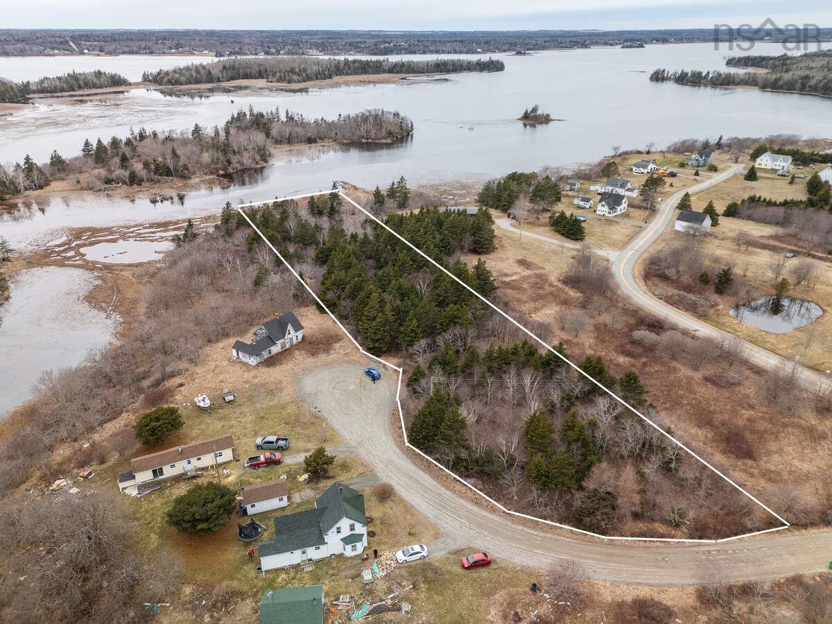 $27,500.00: Chemin Isaac, Sluice Point