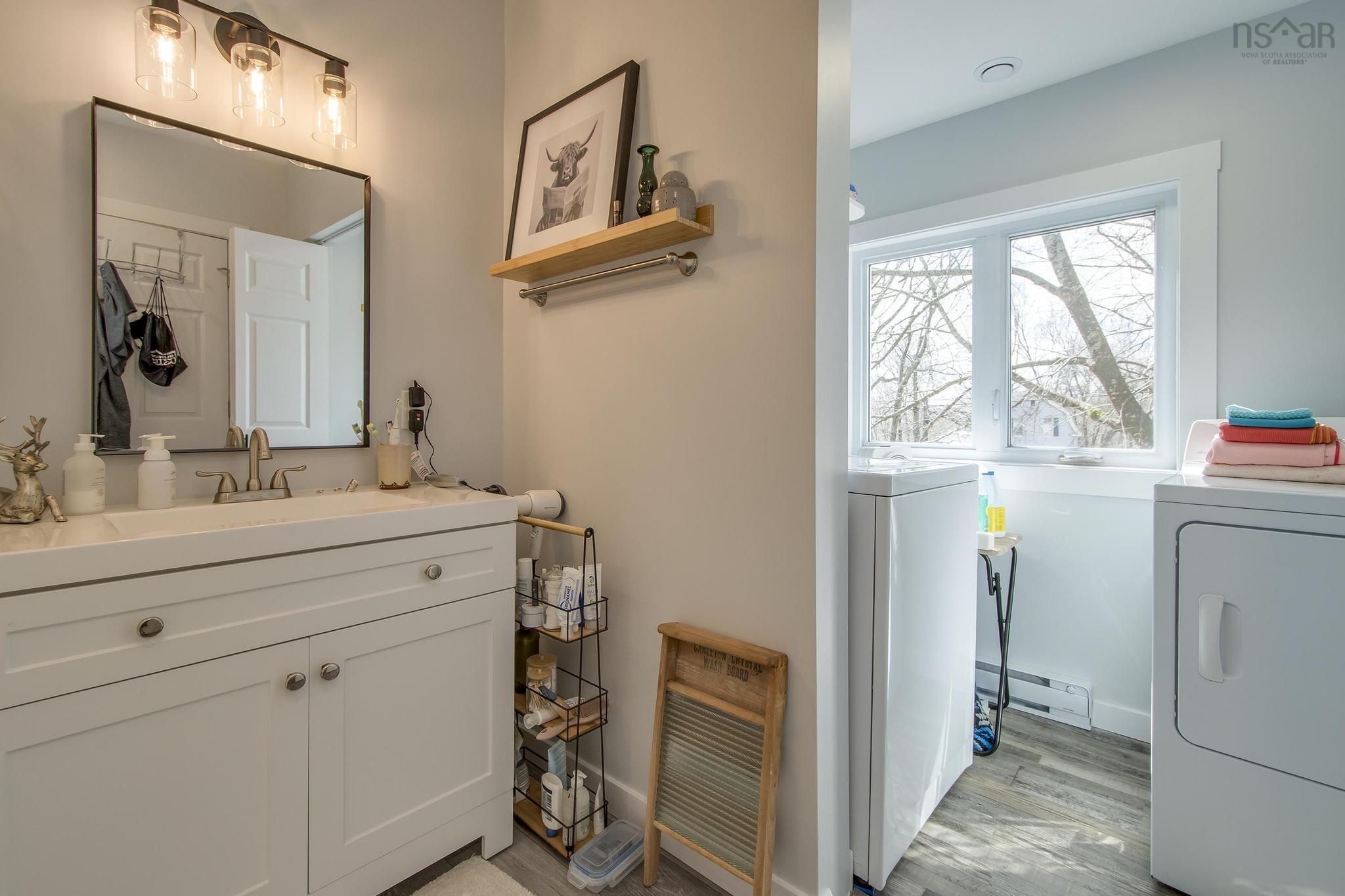 $499,900.00: 321 South Foord Street, Stellarton