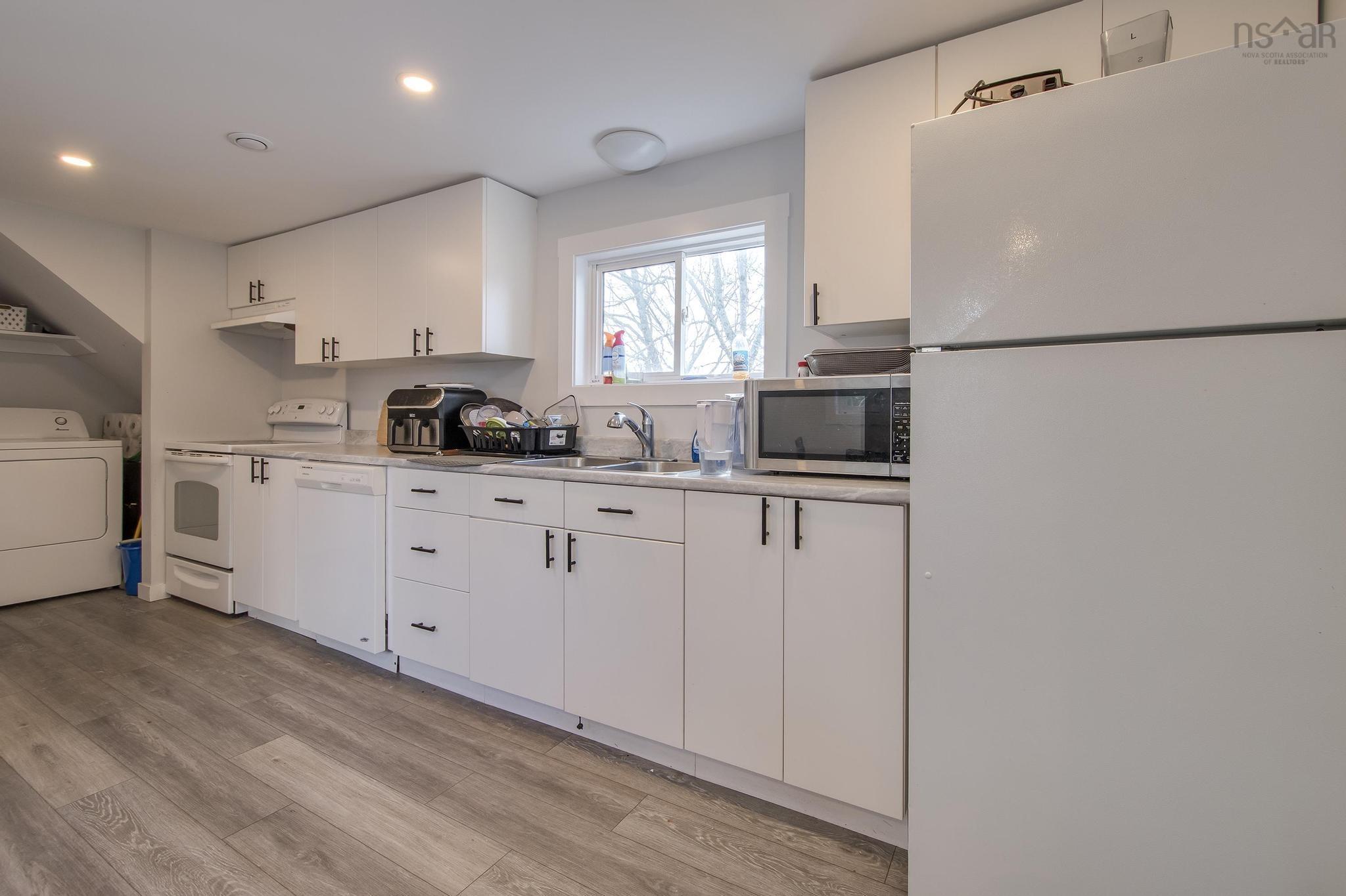 $499,900.00: 321 South Foord Street, Stellarton