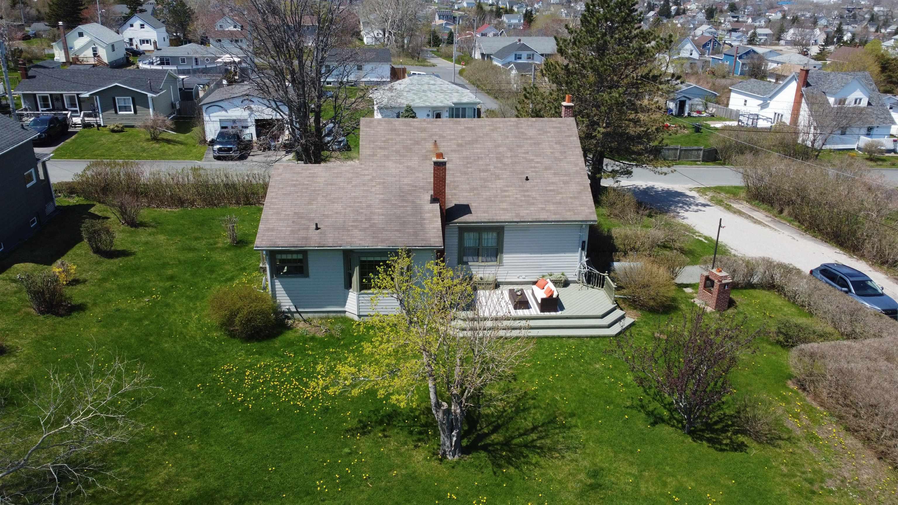 $299,900.00: 650 George Street, New Waterford