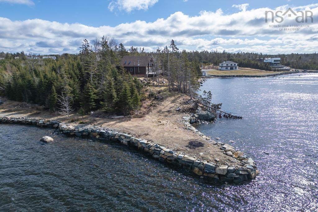 $724,900.00: 208 East Jeddore Road, Oyster Pond