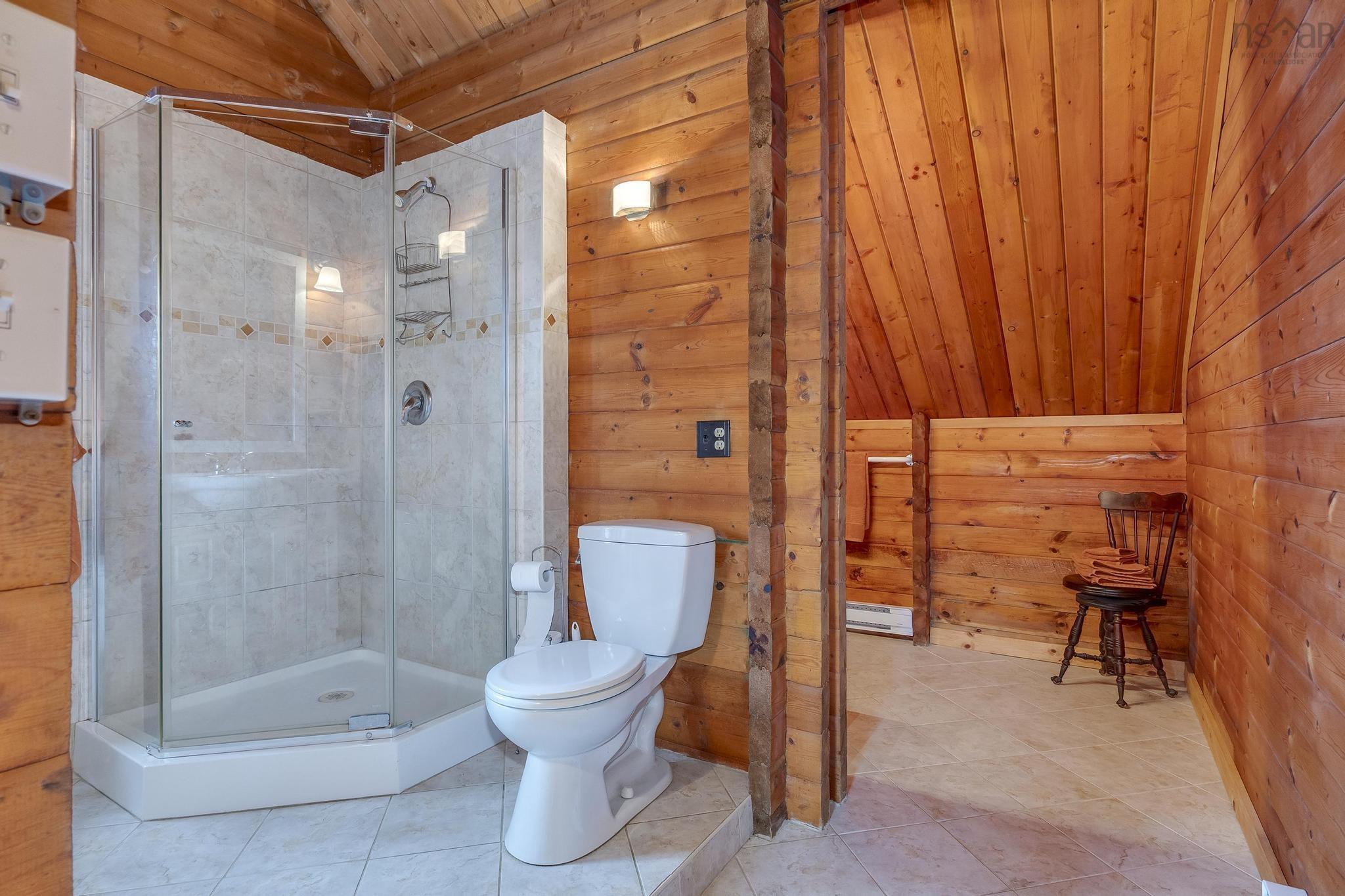 $724,900.00: 208 East Jeddore Road, Oyster Pond