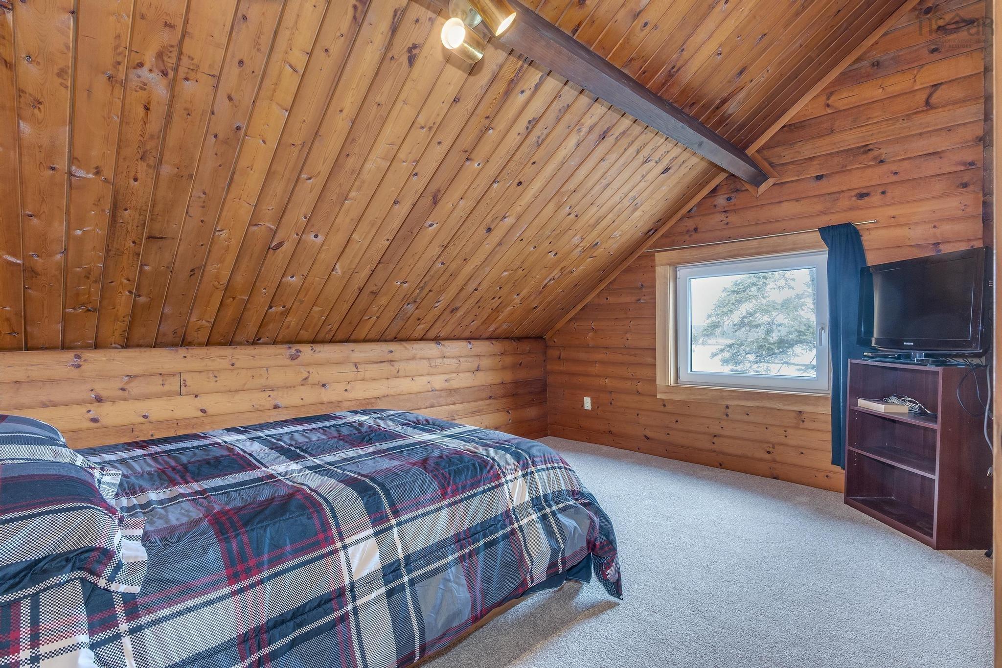 $724,900.00: 208 East Jeddore Road, Oyster Pond