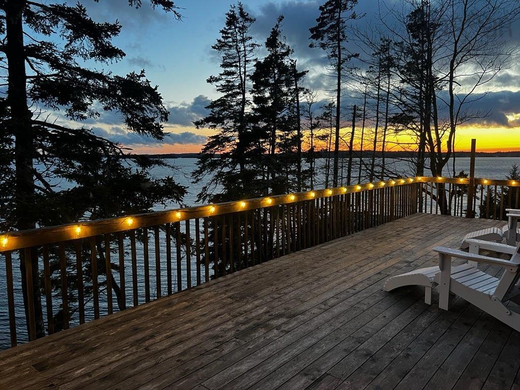 $724,900.00: 208 East Jeddore Road, Oyster Pond