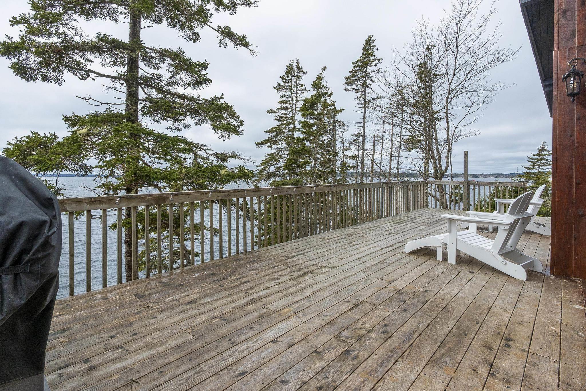 $724,900.00: 208 East Jeddore Road, Oyster Pond