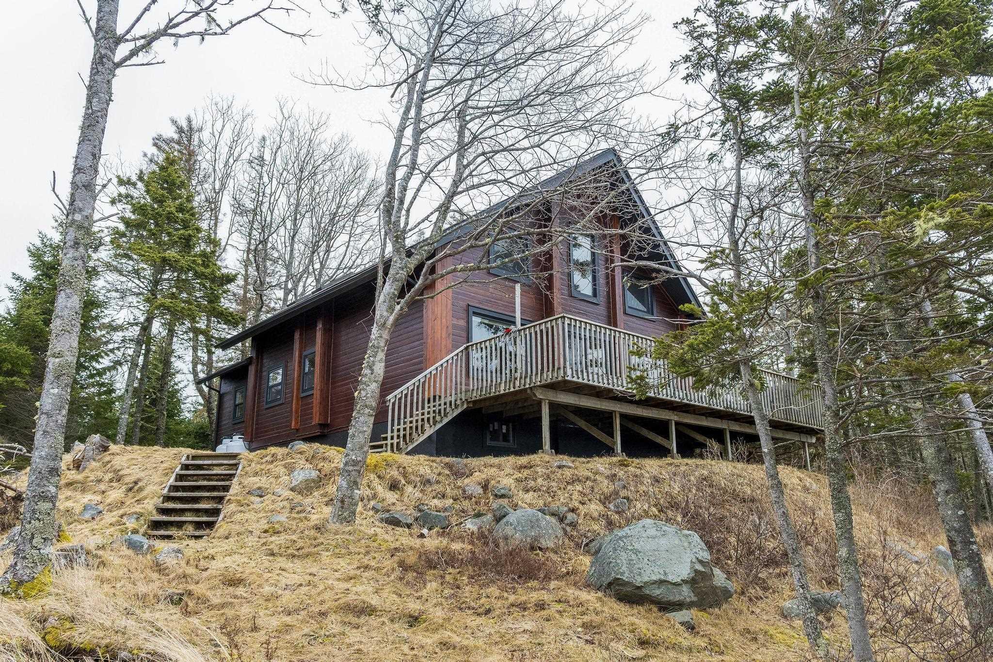 $724,900.00: 208 East Jeddore Road, Oyster Pond