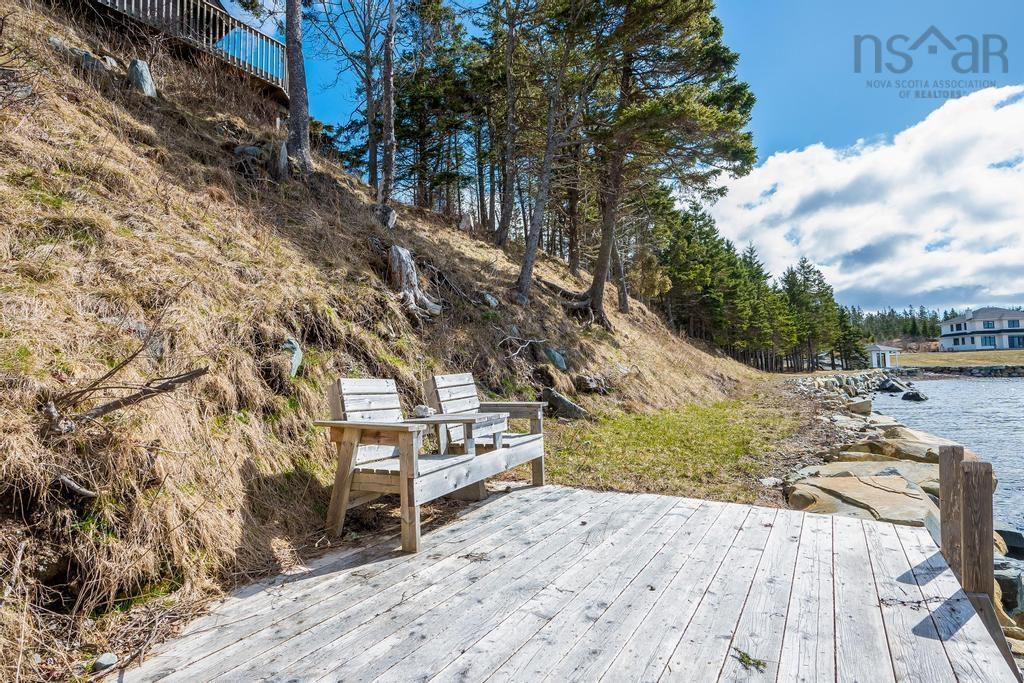 $724,900.00: 208 East Jeddore Road, Oyster Pond