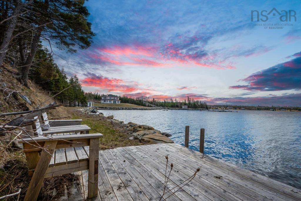 $724,900.00: 208 East Jeddore Road, Oyster Pond