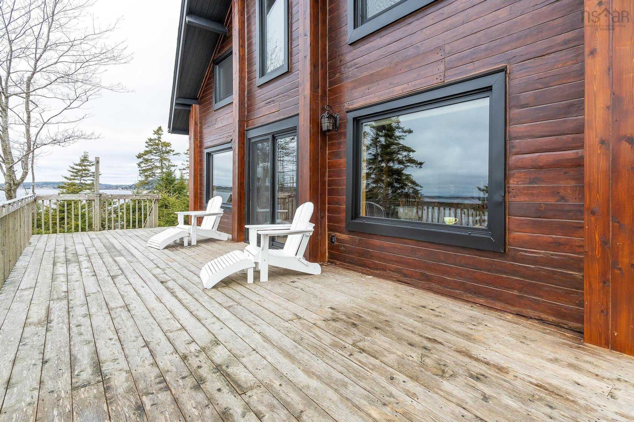 $724,900.00: 208 East Jeddore Road, Oyster Pond
