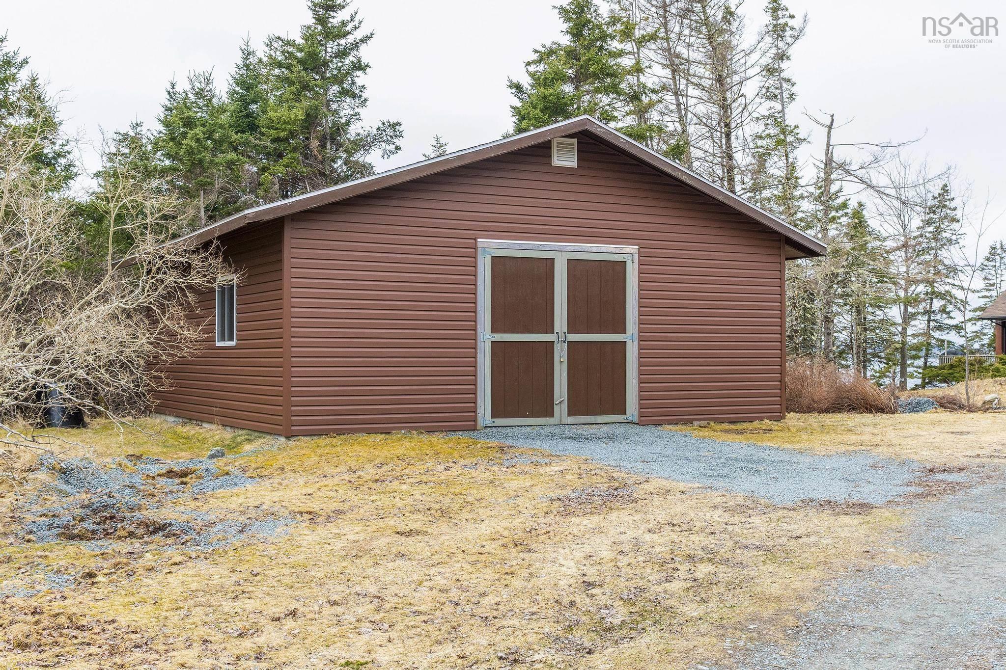 $724,900.00: 208 East Jeddore Road, Oyster Pond