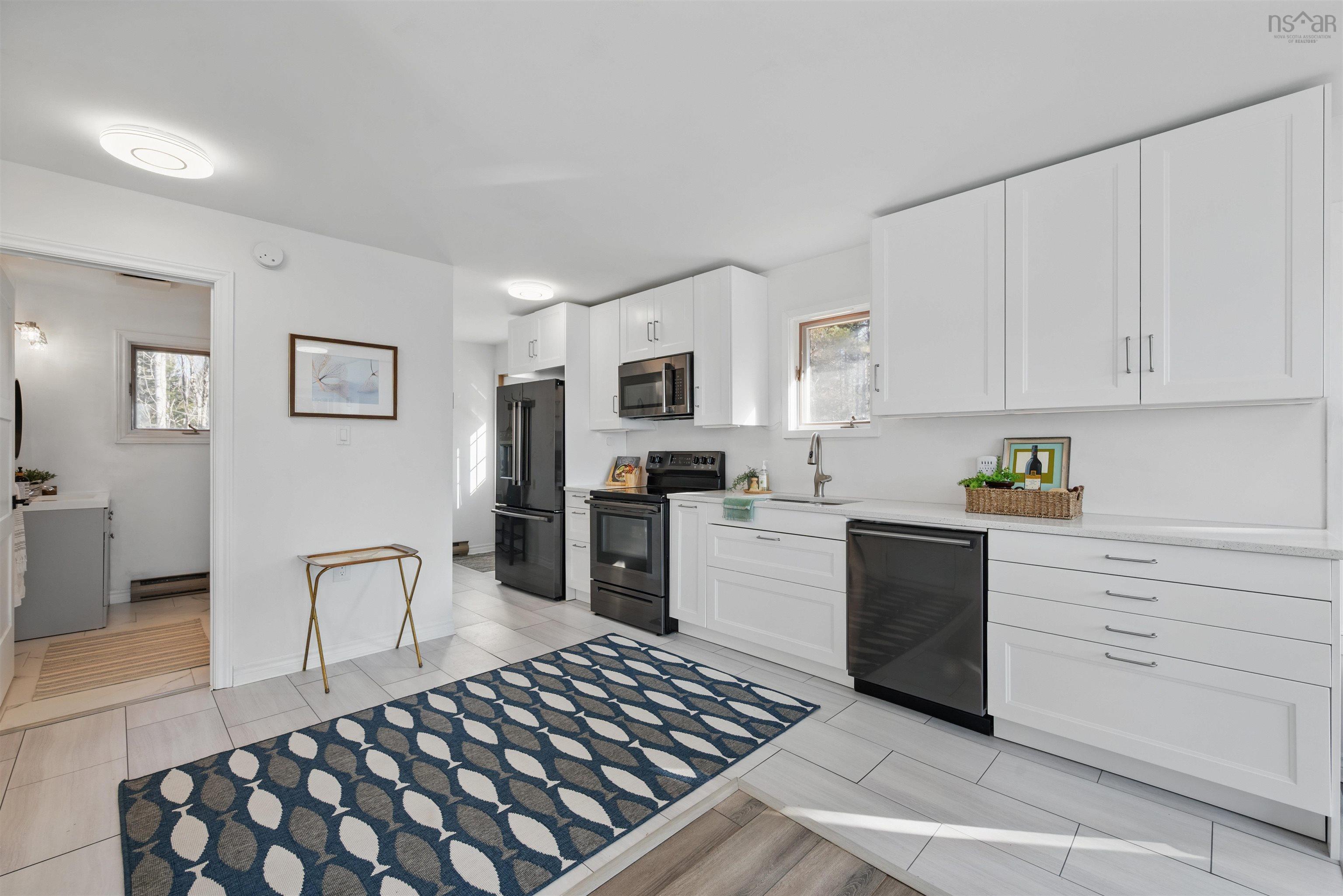 $589,000.00: 230 Douglaswood Drive, Lakelands