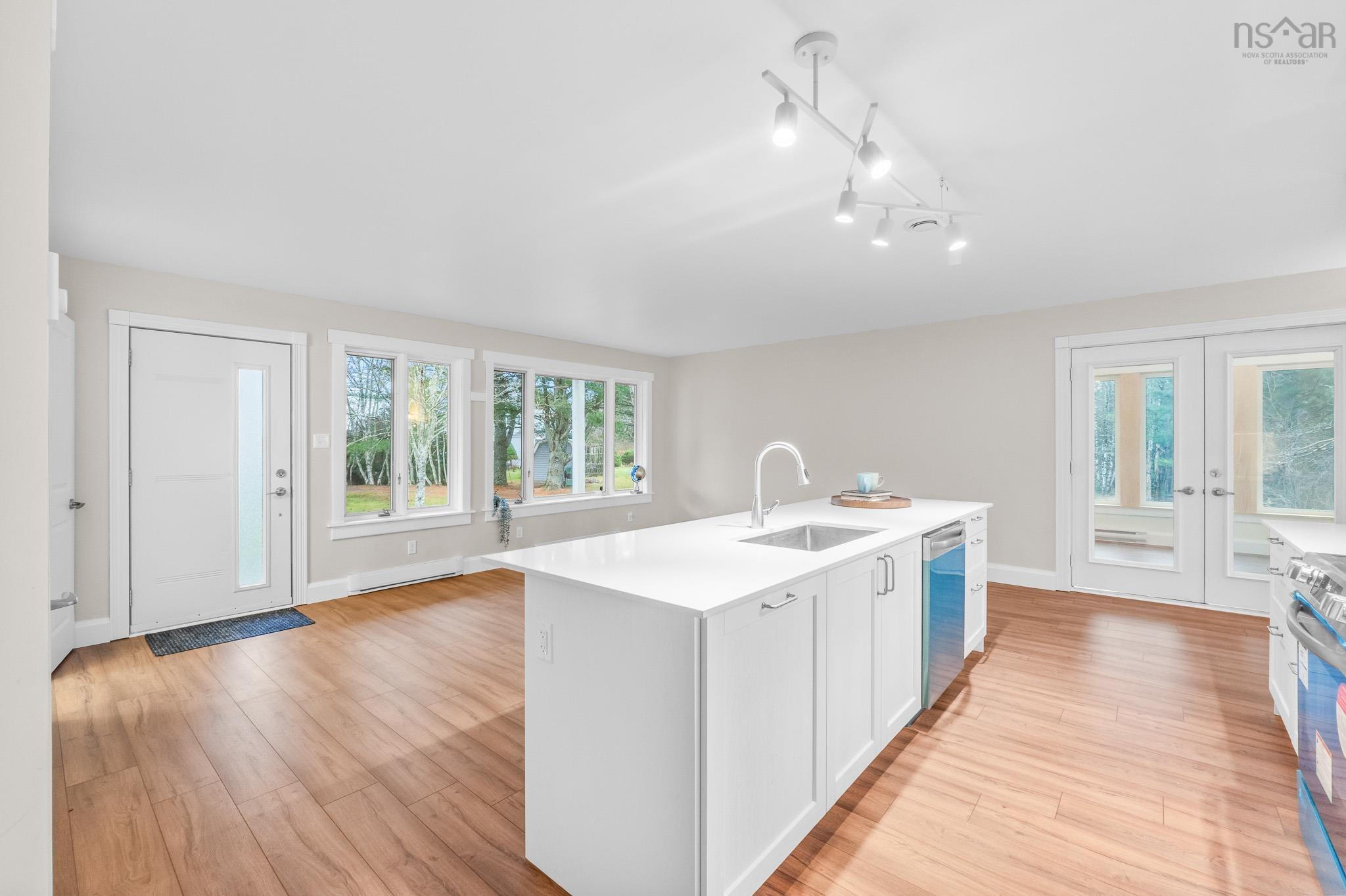 $899,000.00: 36 Whitetail Lane, Maders Cove