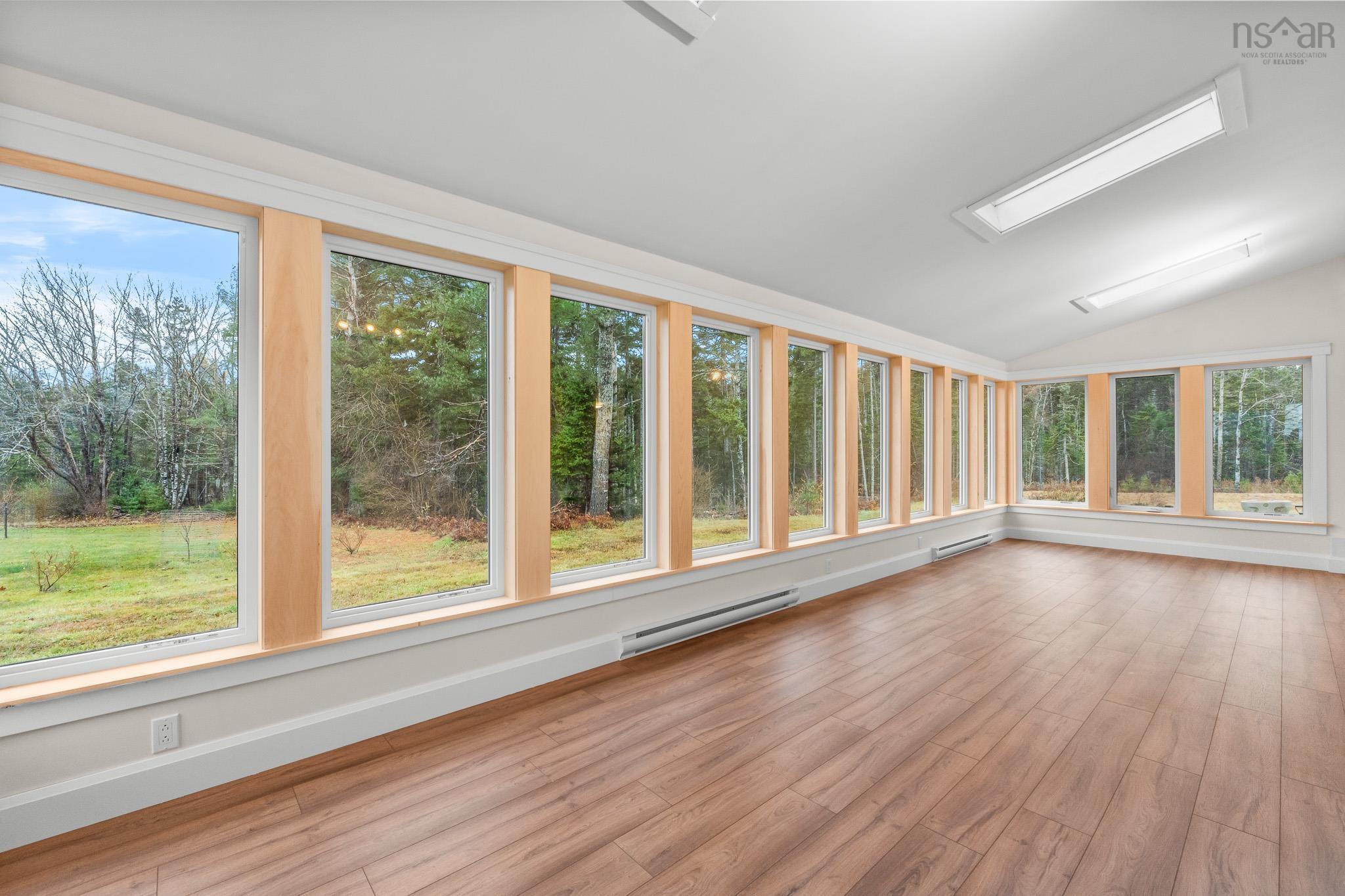$899,000.00: 36 Whitetail Lane, Maders Cove