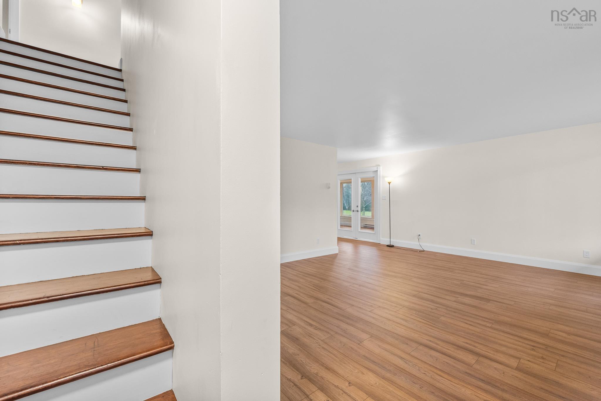 $899,000.00: 36 Whitetail Lane, Maders Cove