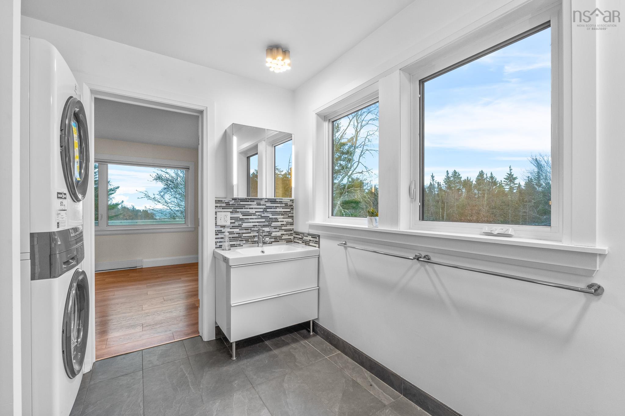 $899,000.00: 36 Whitetail Lane, Maders Cove