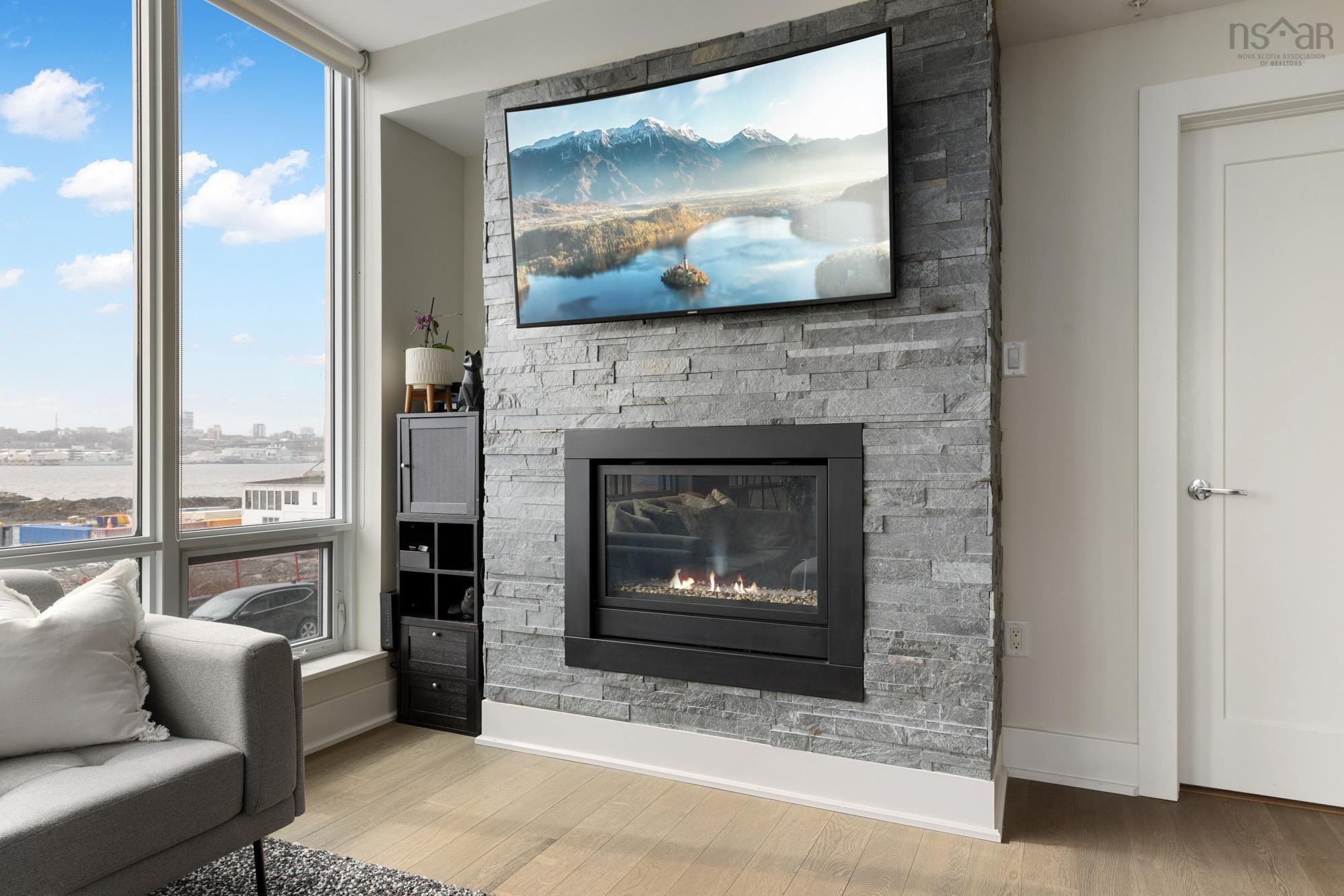 $699,900.00: 203 67 Kings Wharf Place, Dartmouth