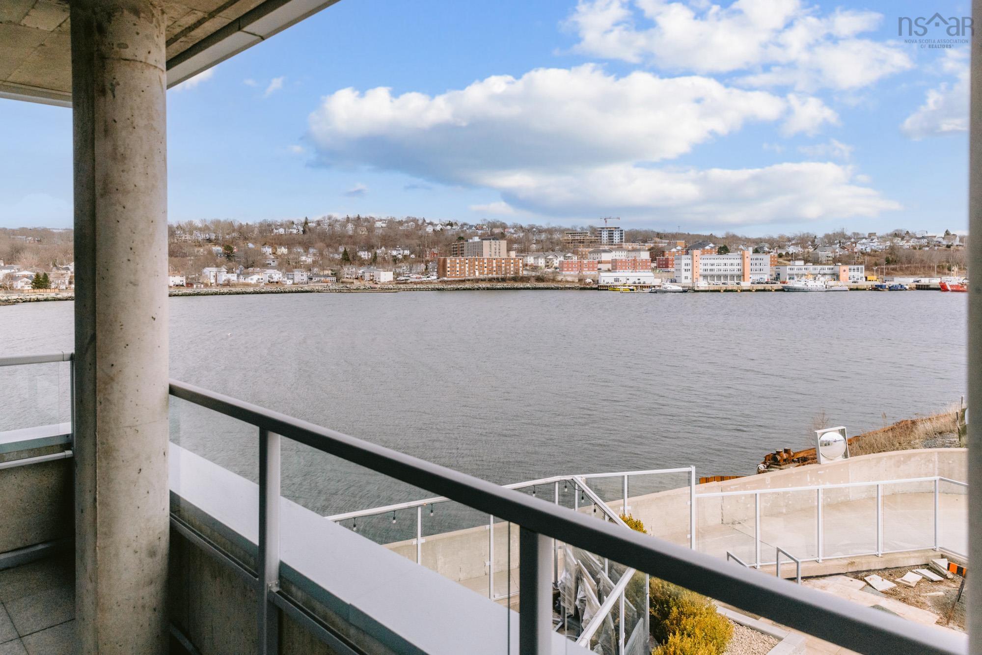 $699,900.00: 203 67 Kings Wharf Place, Dartmouth