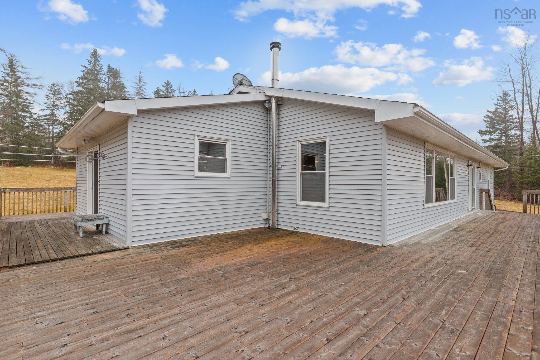 $449,000.00: 361 J Ramsey Road, Wittenburg