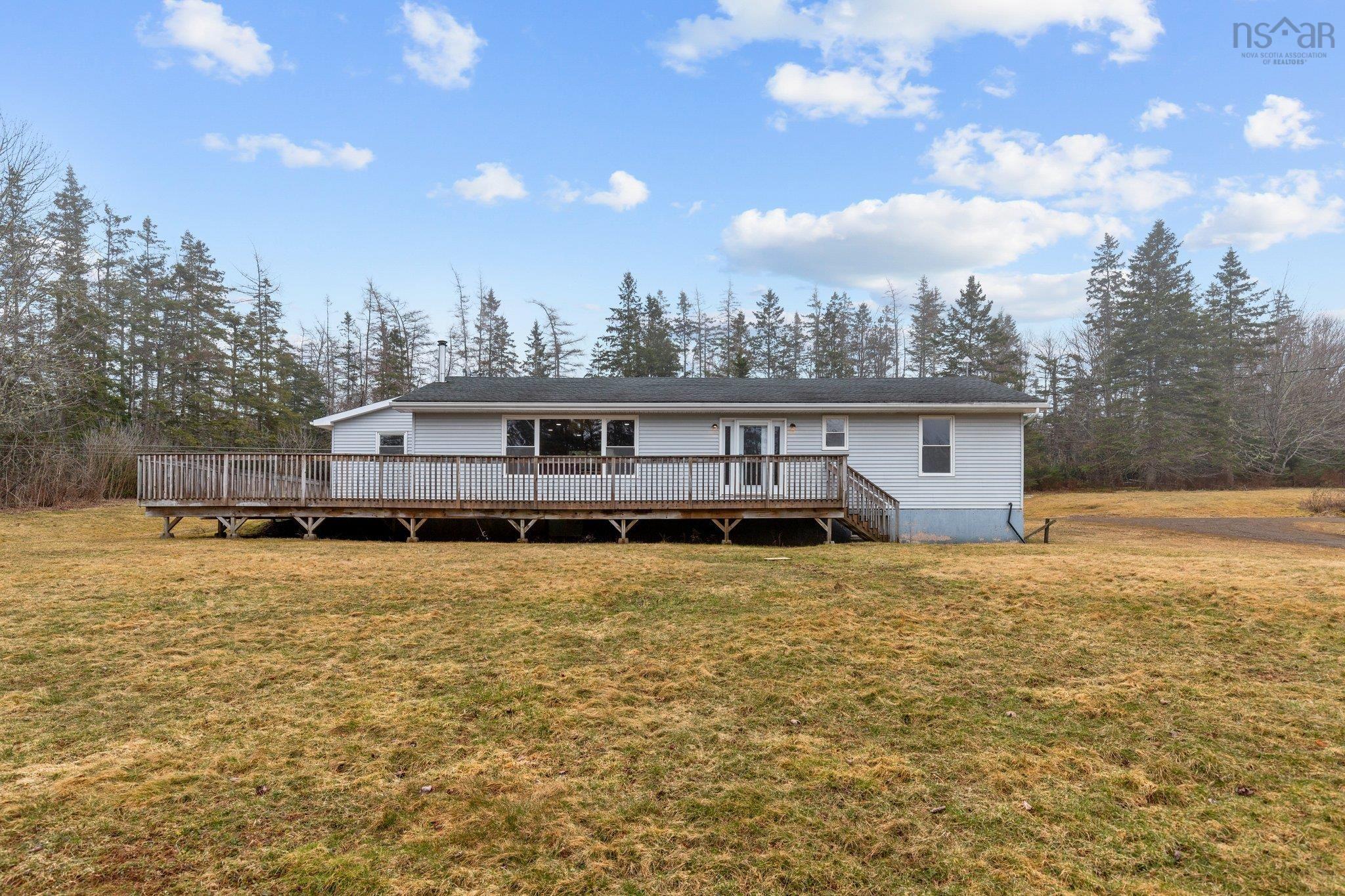 $449,000.00: 361 J Ramsey Road, Wittenburg