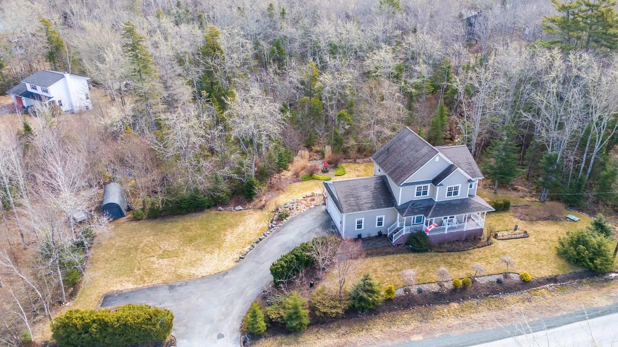$829,900.00: 74 Buckingham Drive, Stillwater Lake