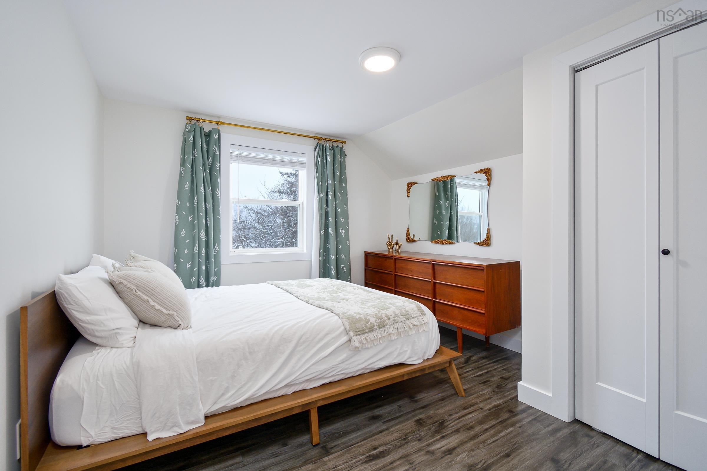 $269,000.00: 270 Terrace Street, Sydney