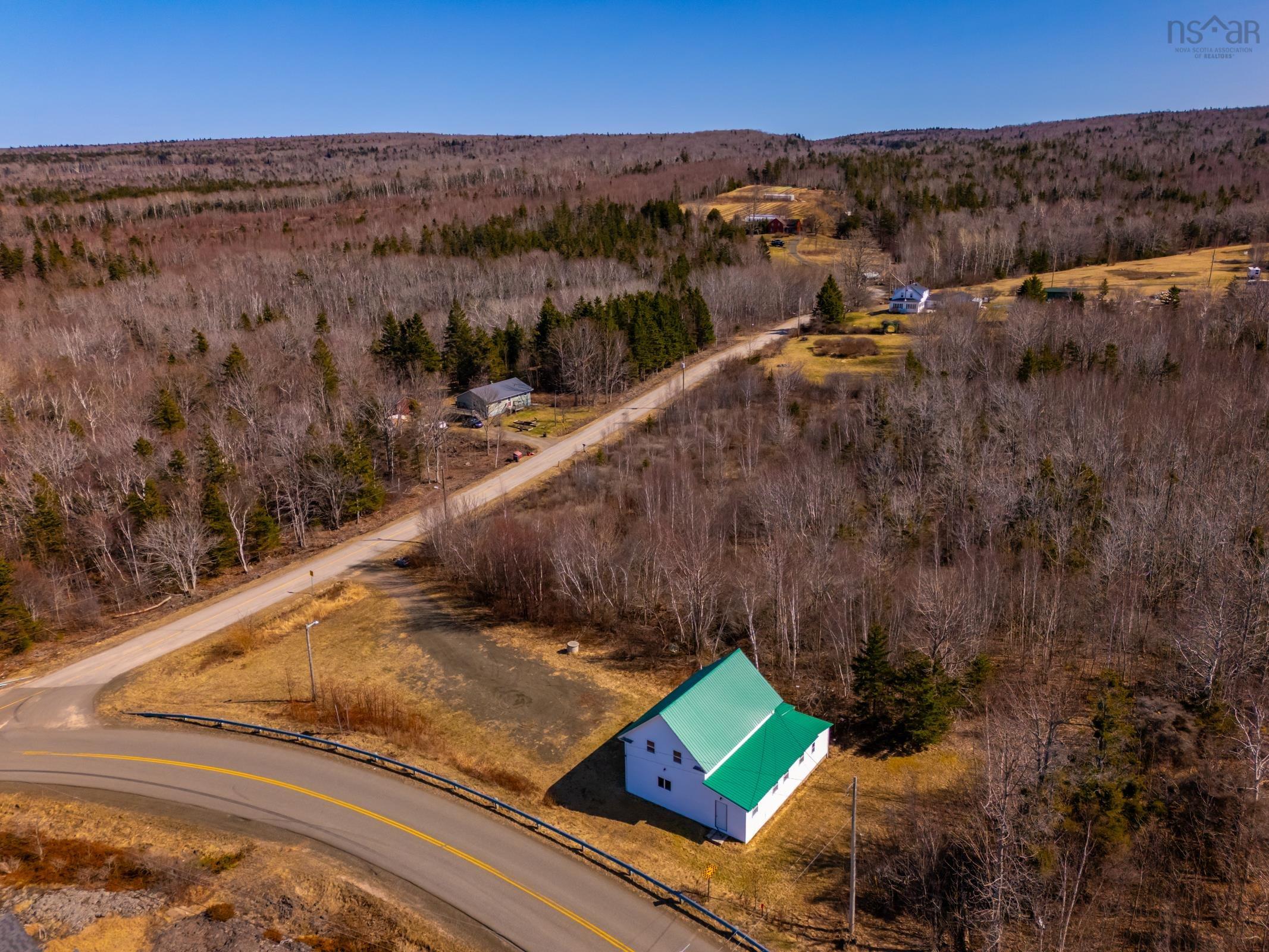 $80,000.00: 2792 Shore Road W, Litchfield