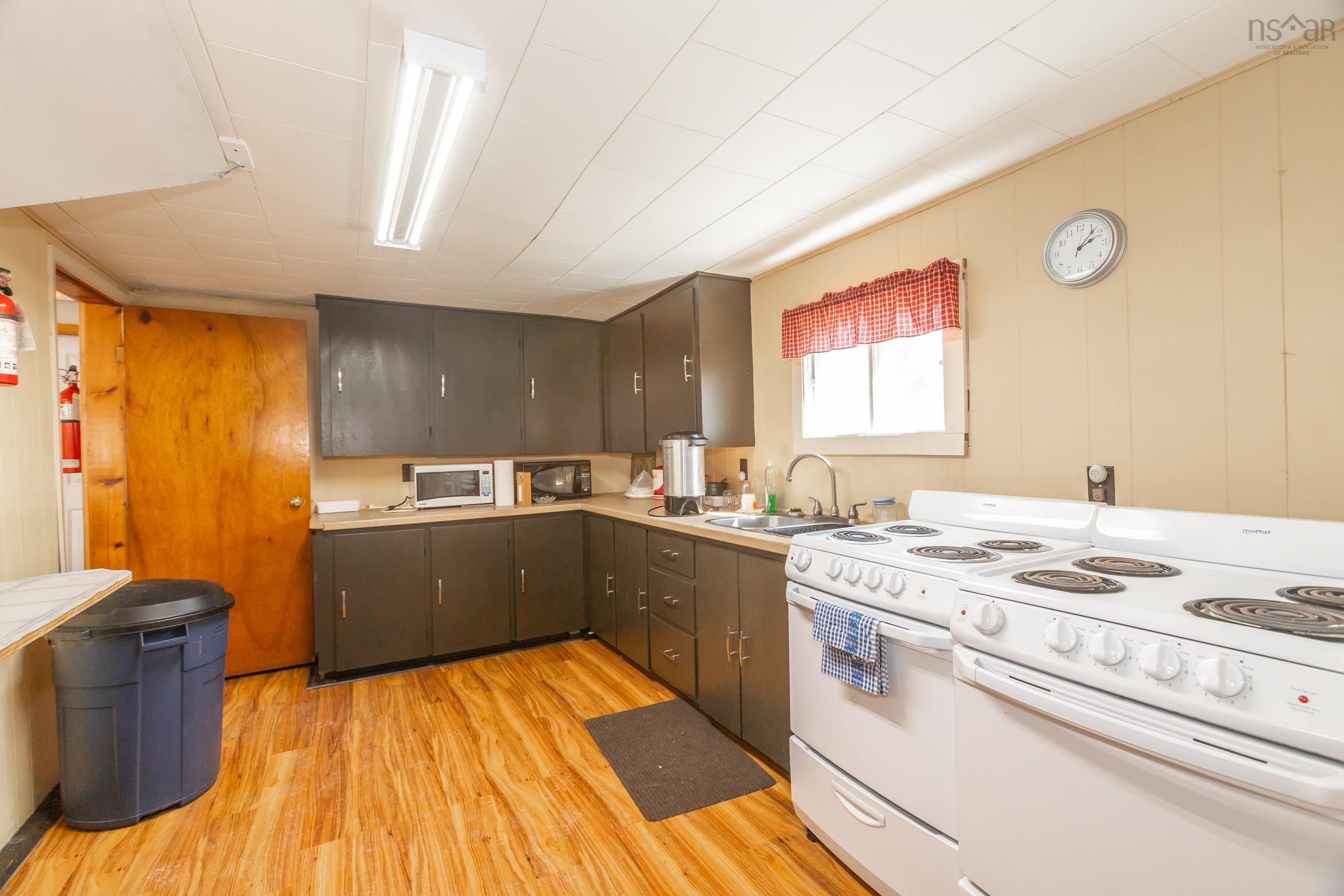 $80,000.00: 2792 Shore Road W, Litchfield