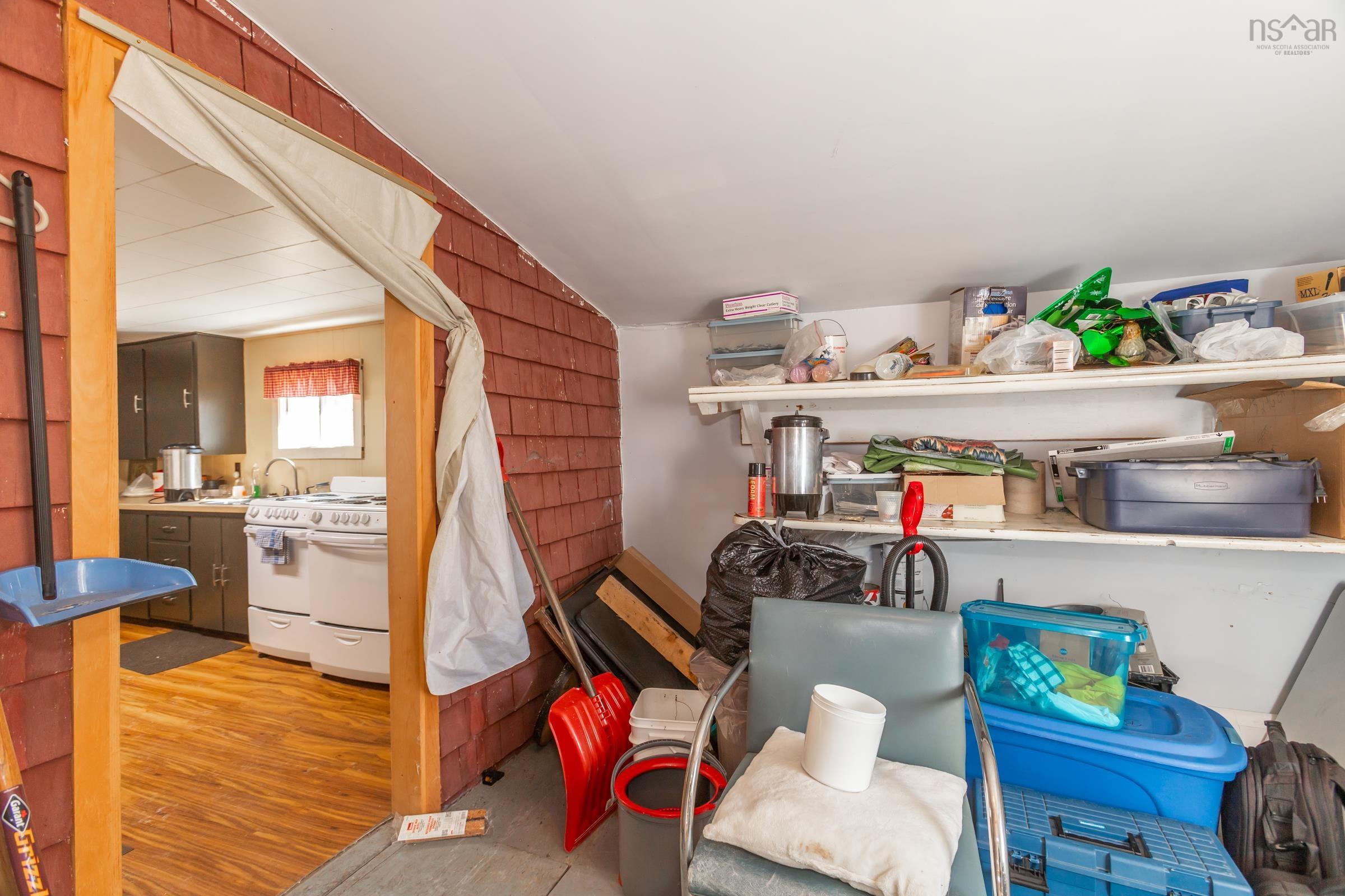 $80,000.00: 2792 Shore Road W, Litchfield