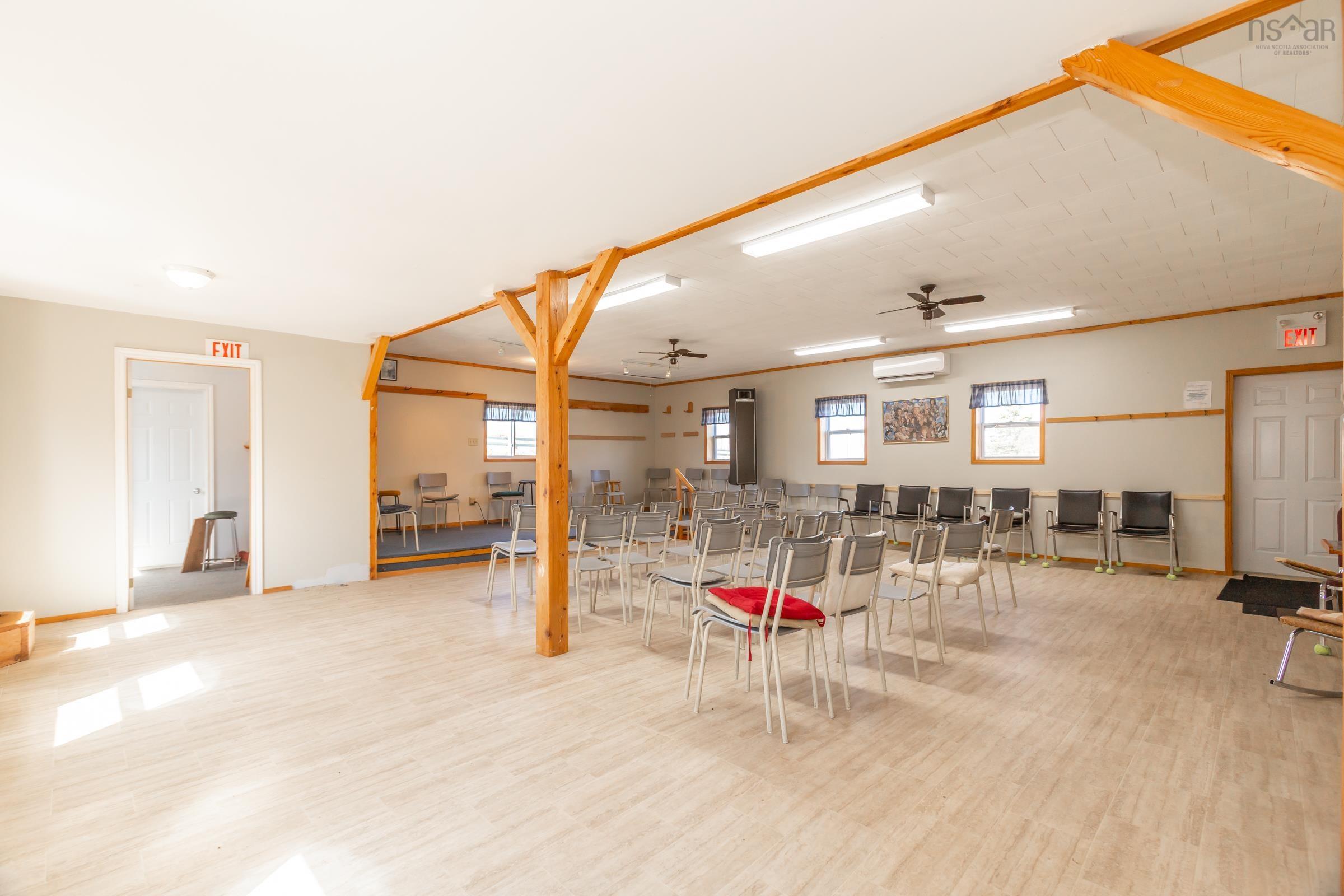 $80,000.00: 2792 Shore Road W, Litchfield