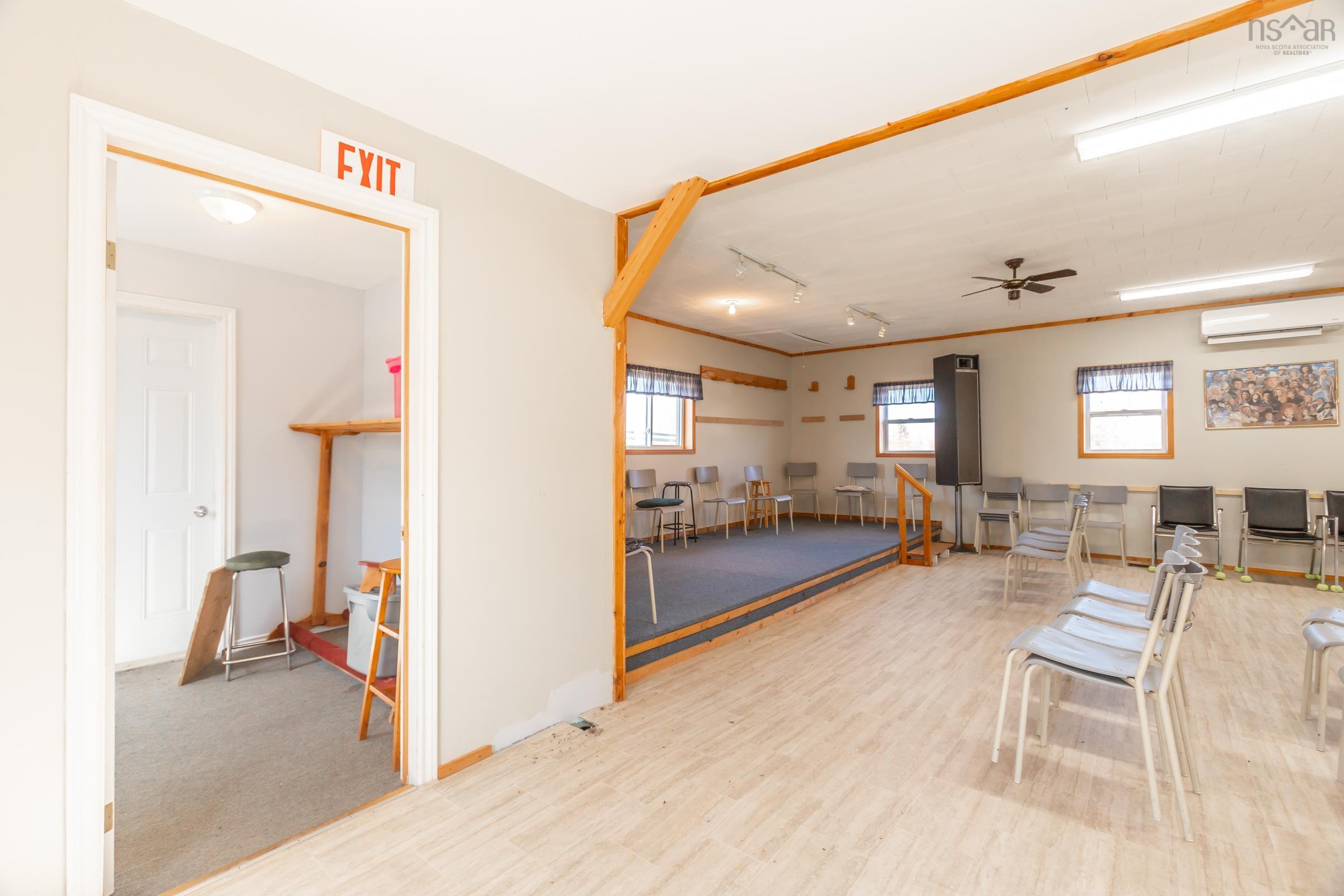 $80,000.00: 2792 Shore Road W, Litchfield