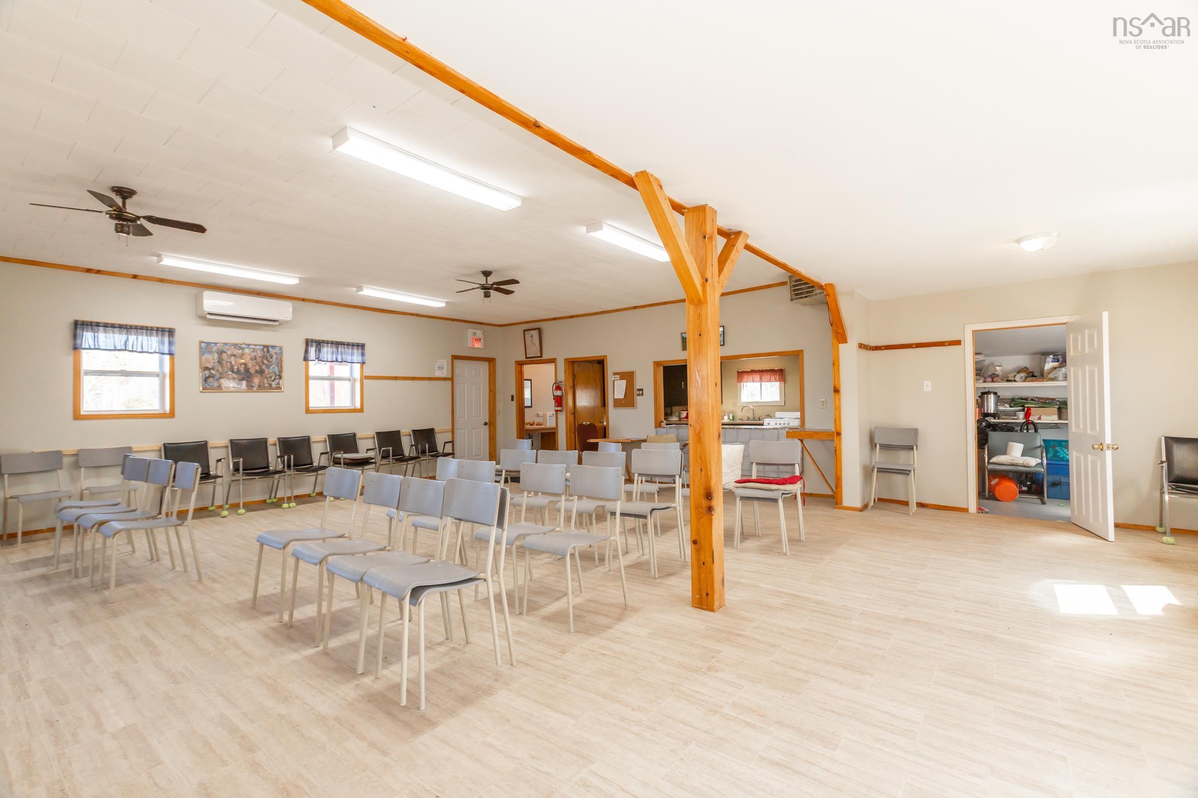 $80,000.00: 2792 Shore Road W, Litchfield