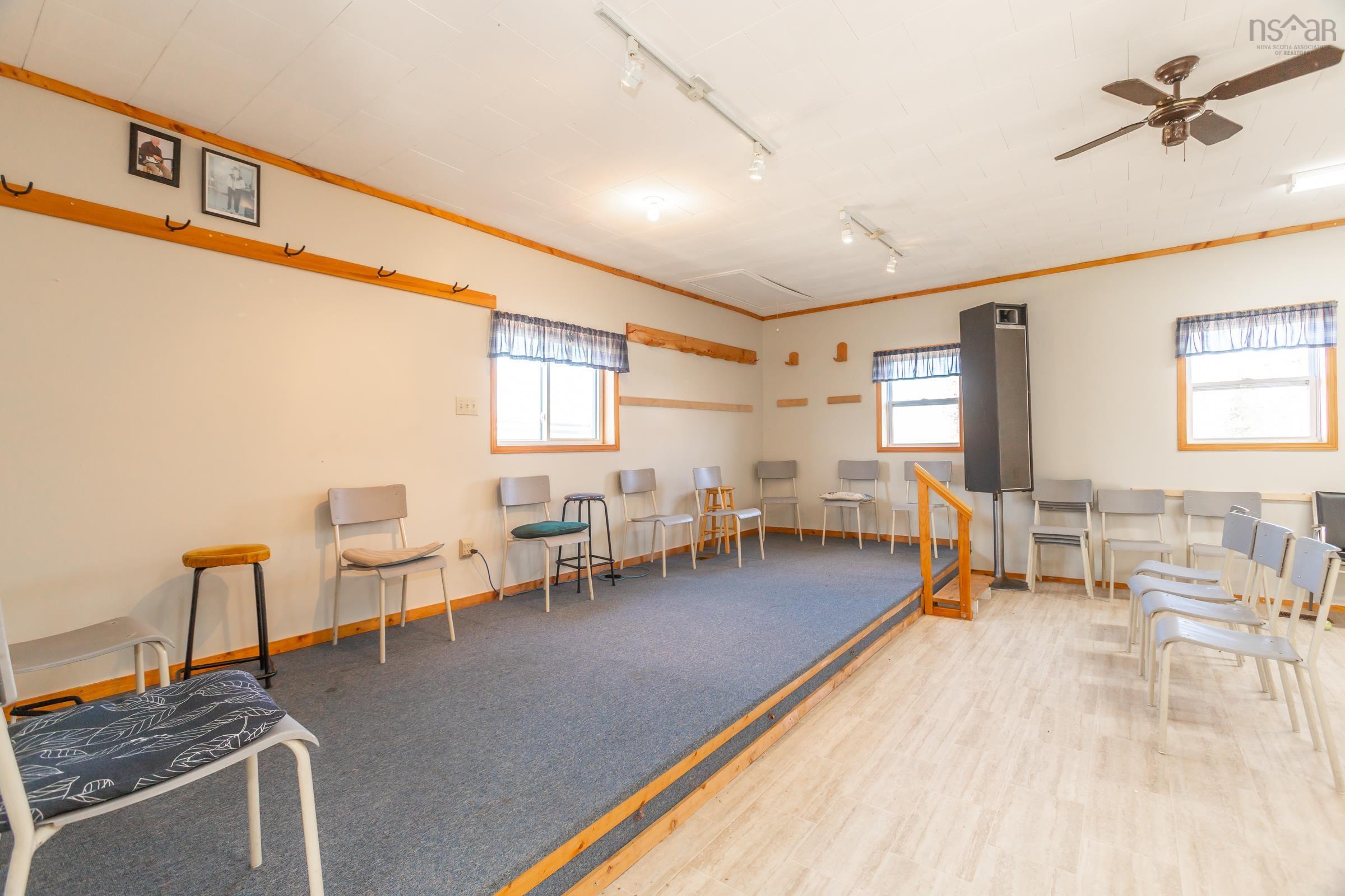 $80,000.00: 2792 Shore Road W, Litchfield