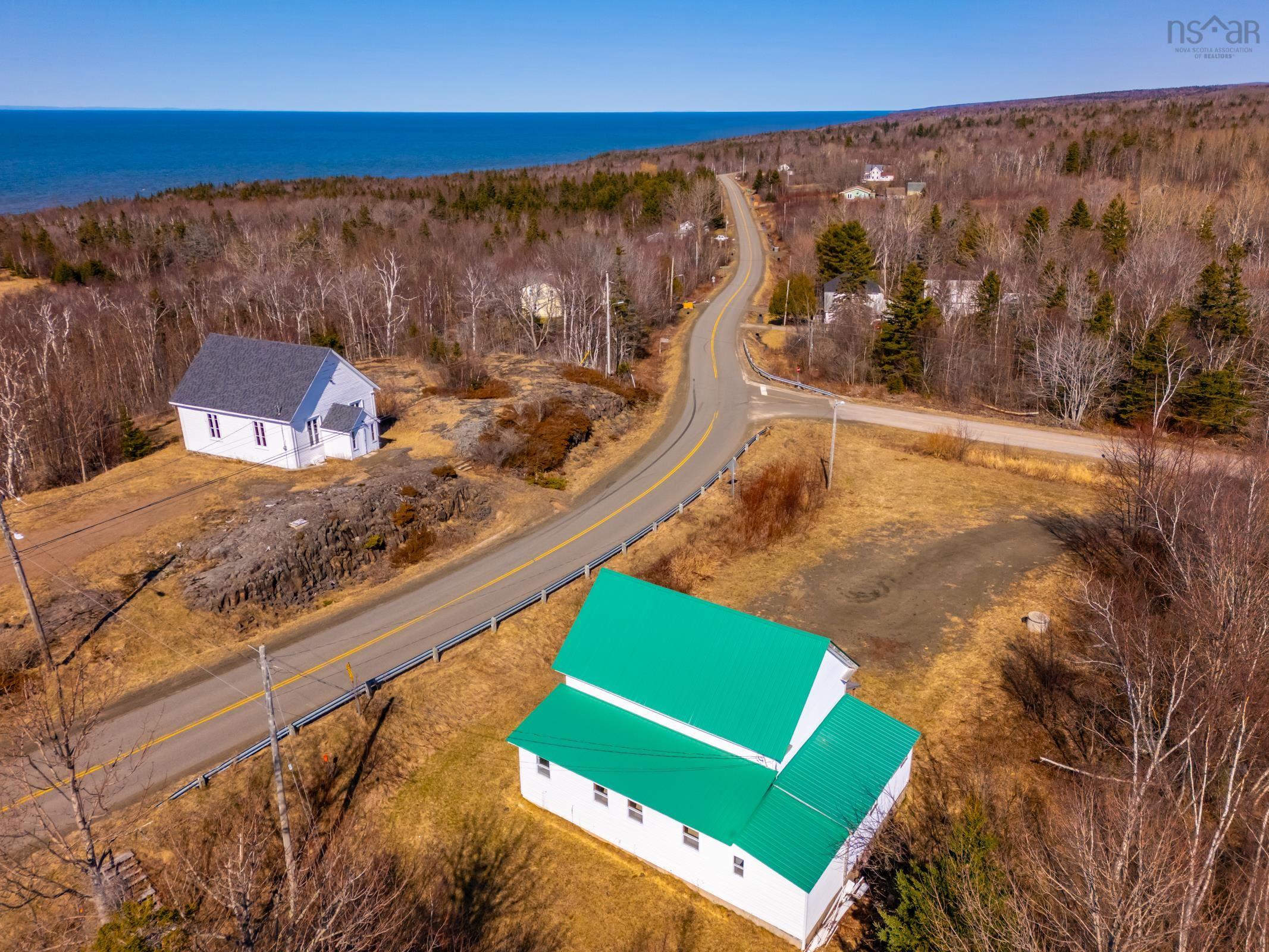 $80,000.00: 2792 Shore Road W, Litchfield