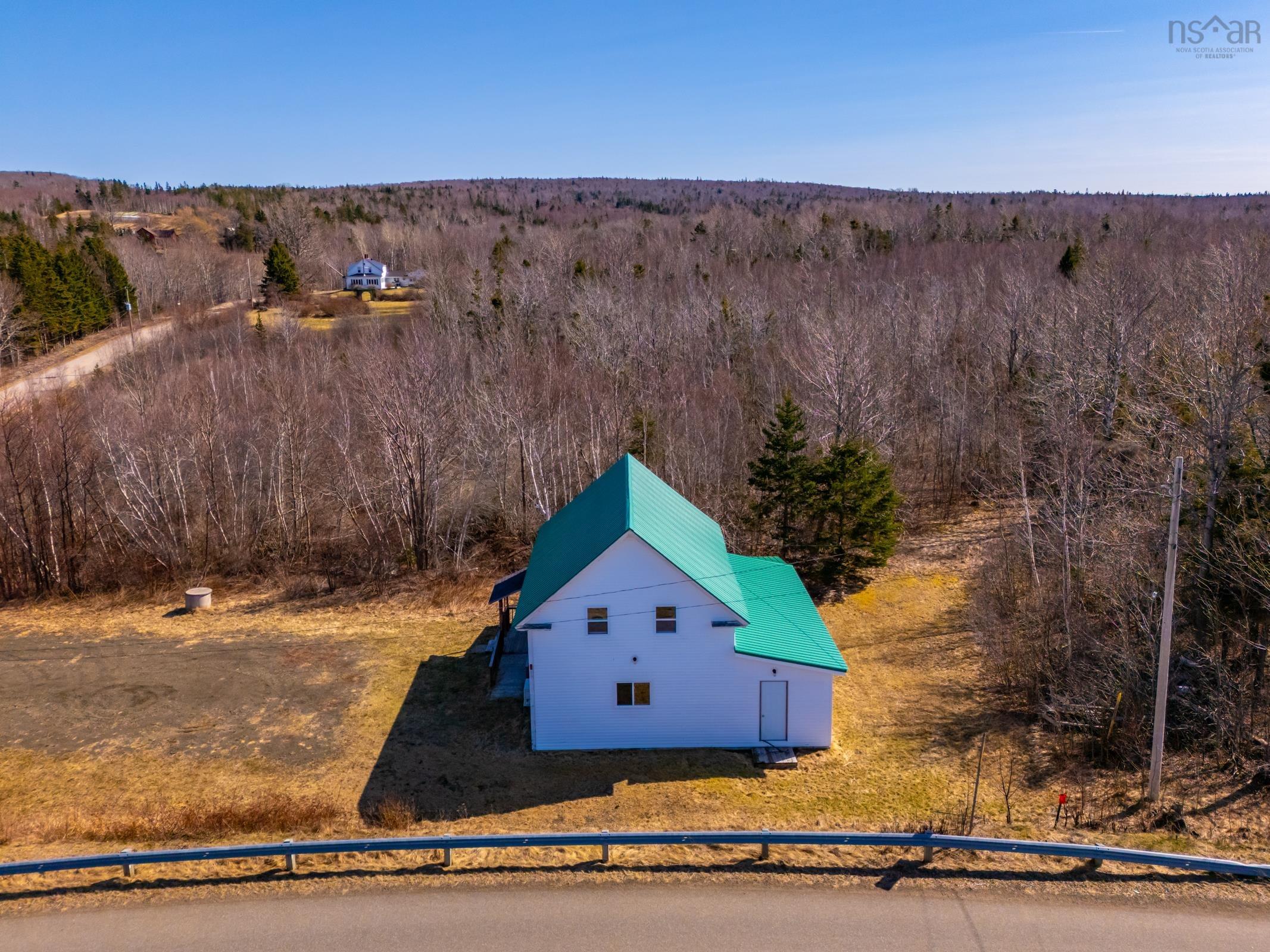 $80,000.00: 2792 Shore Road W, Litchfield