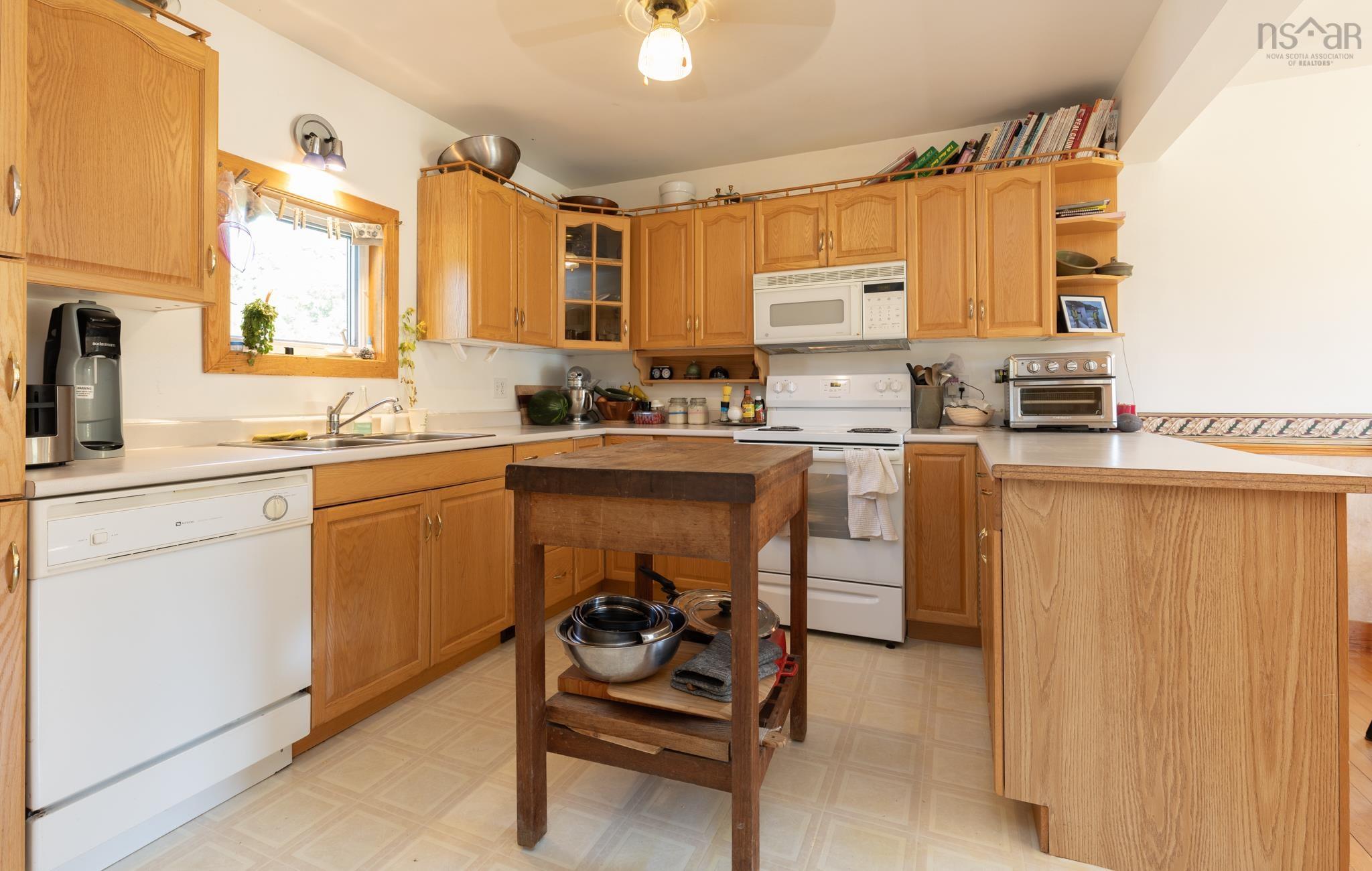 $284,800.00: 1059 Riverside Road, New Edinburgh
