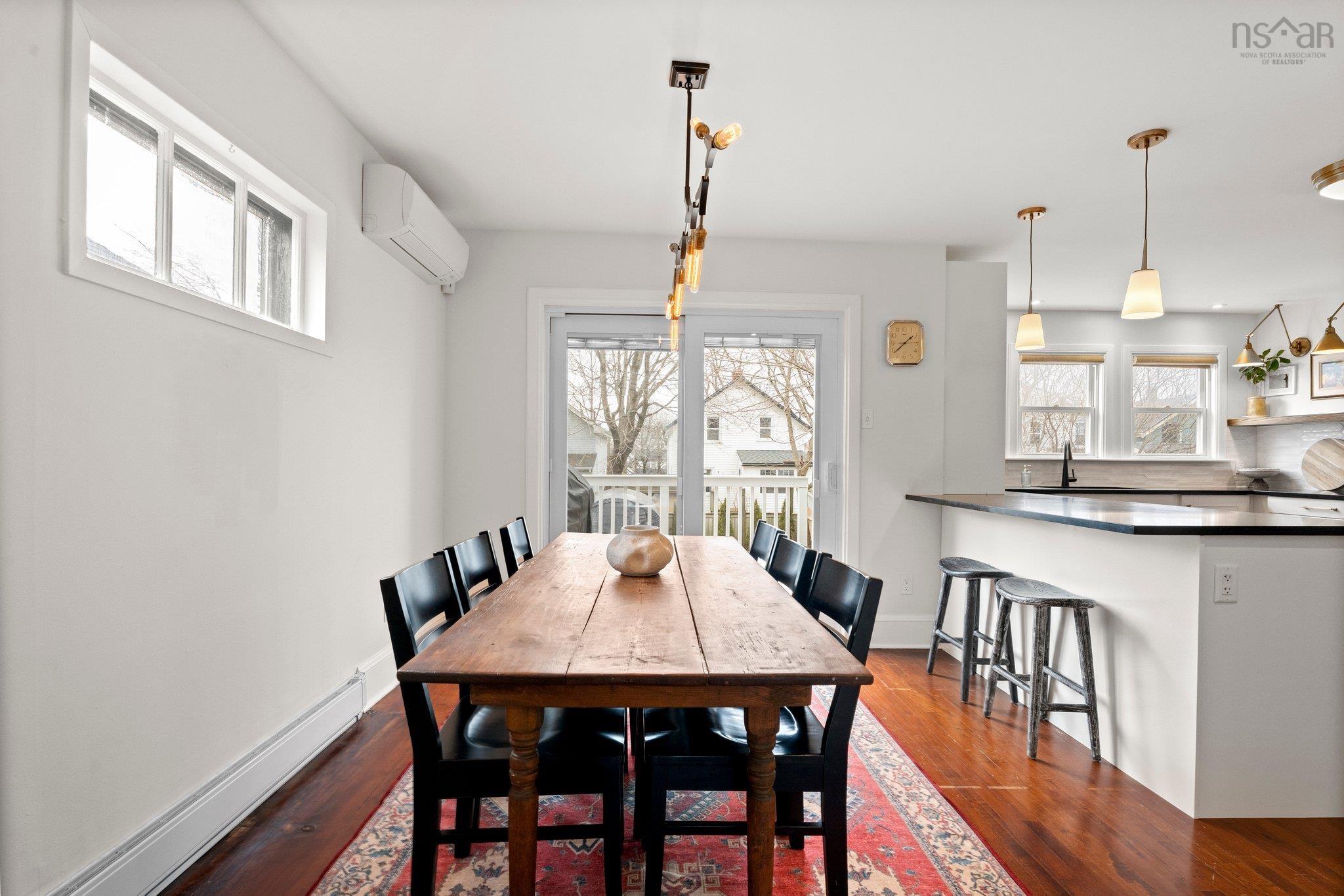 $899,000.00: 2516 Poplar Street, Halifax
