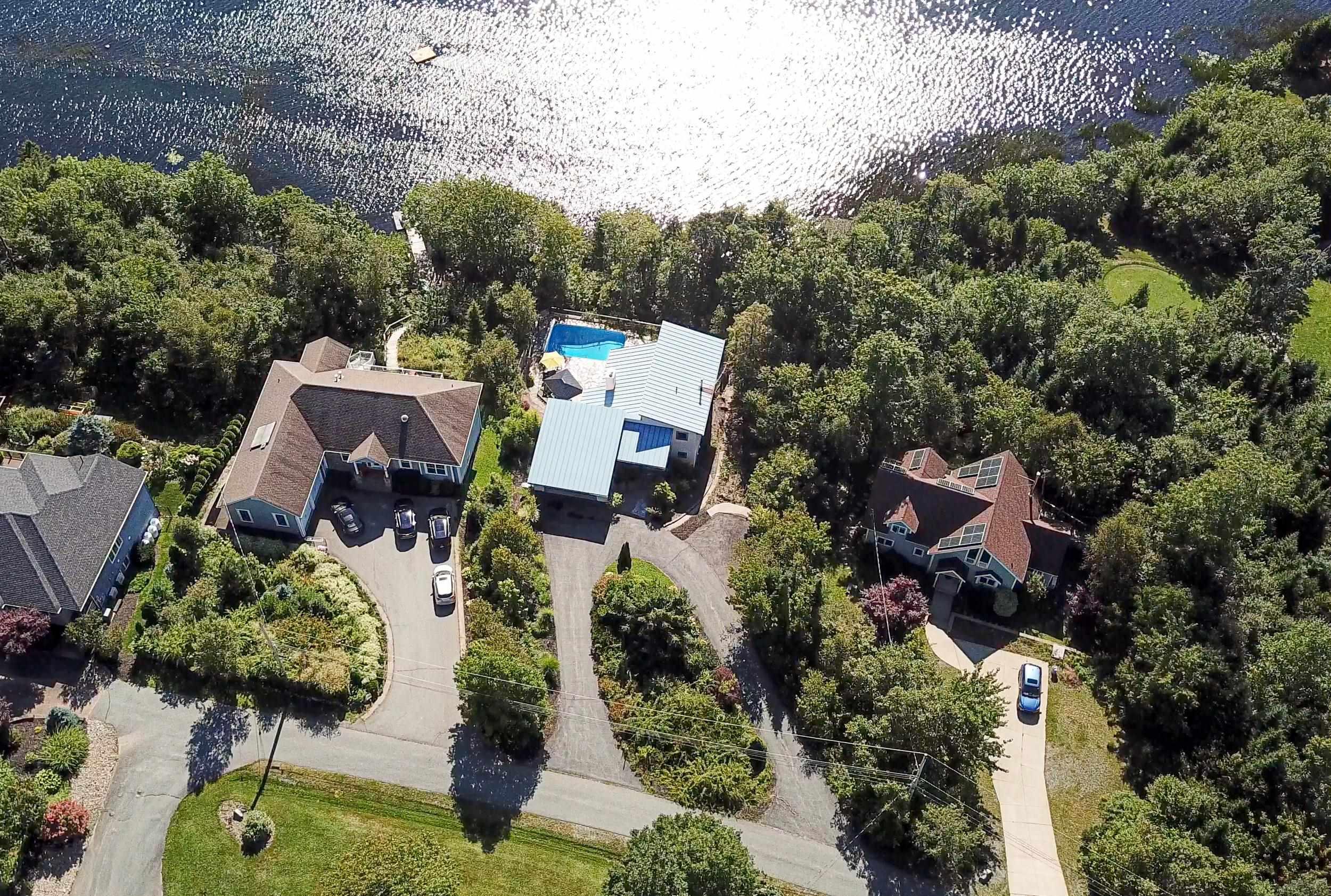 $1,350,000.00: 49 Fairway Grove, Dartmouth