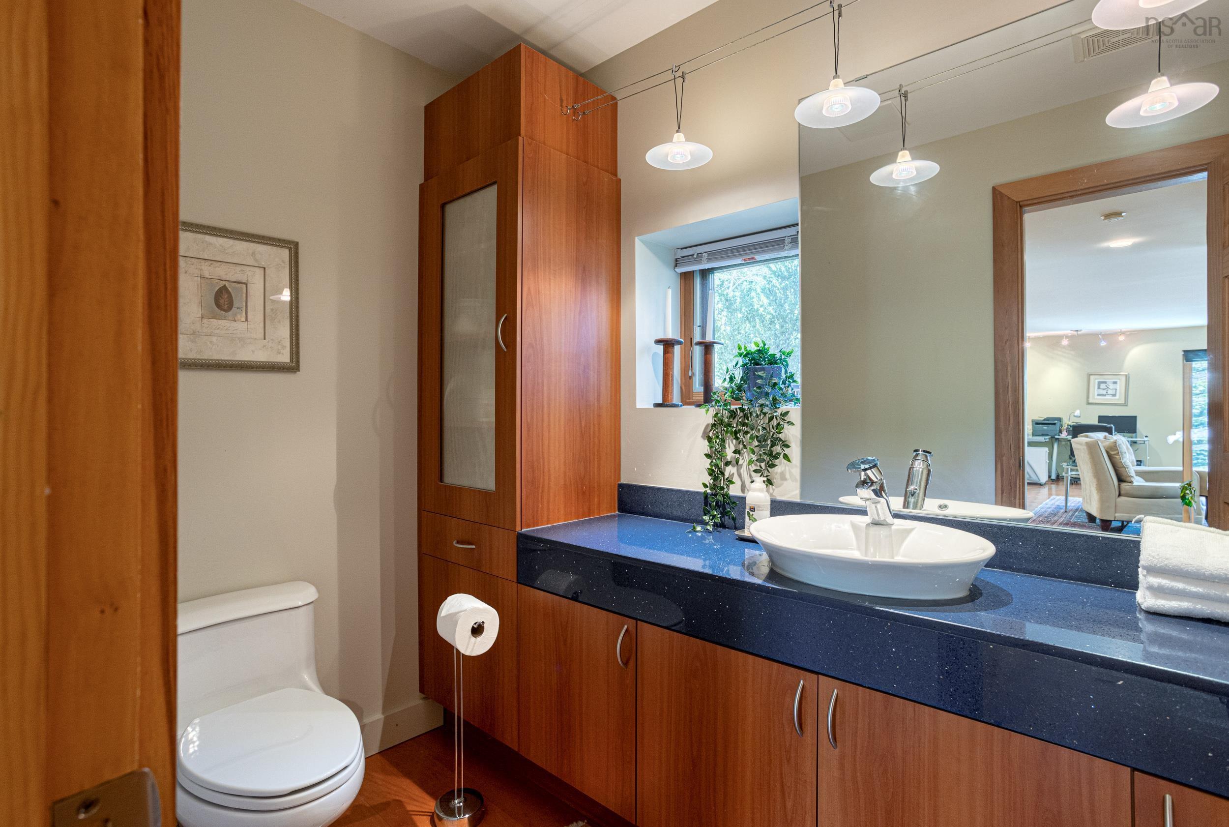 $1,350,000.00: 49 Fairway Grove, Dartmouth