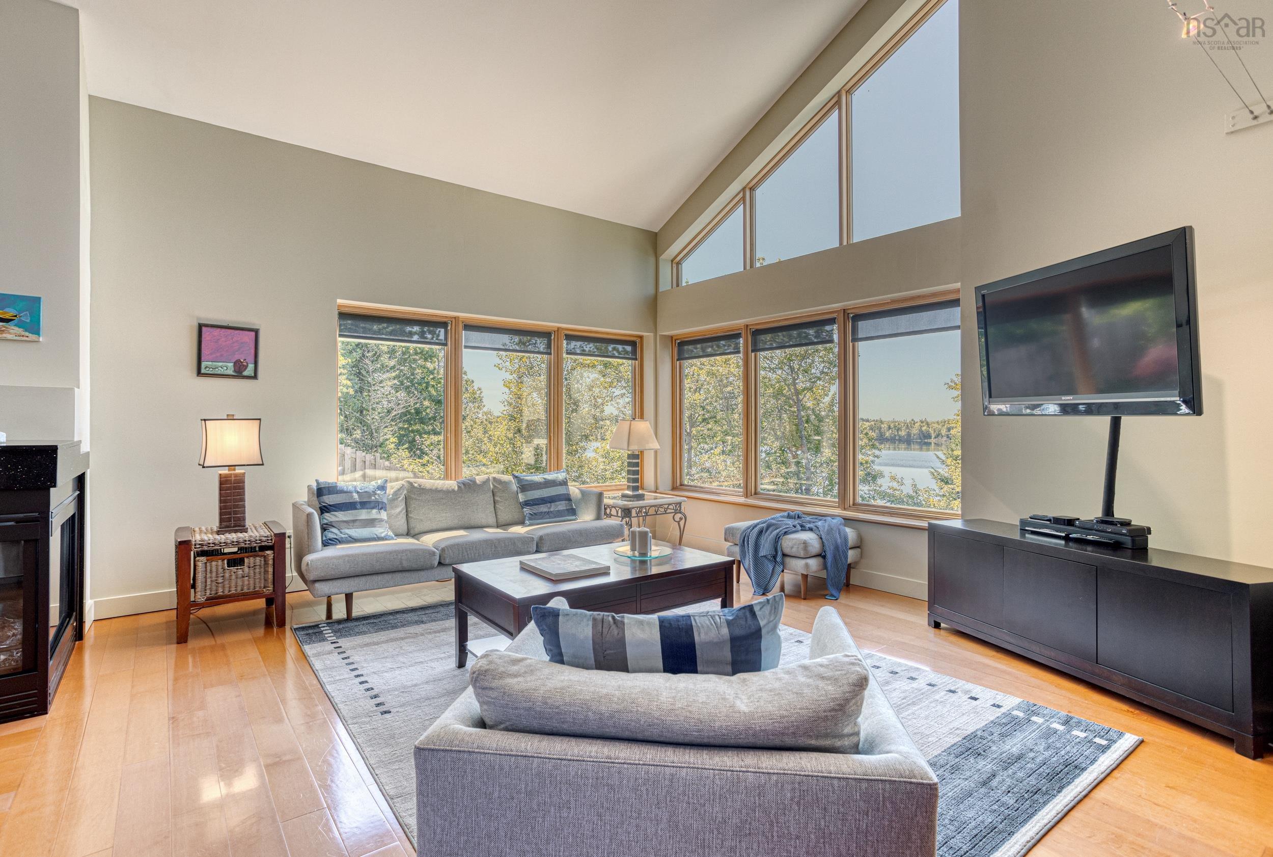 $1,350,000.00: 49 Fairway Grove, Dartmouth