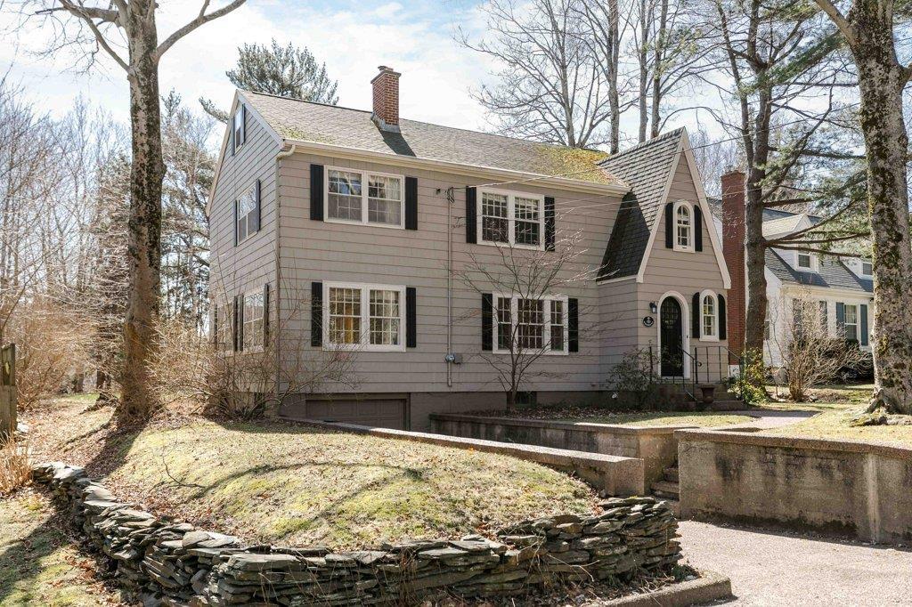 $899,900.00: 12 Rosemount Avenue, Halifax