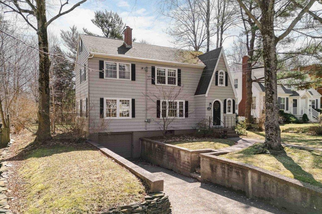 $899,900.00: 12 Rosemount Avenue, Halifax