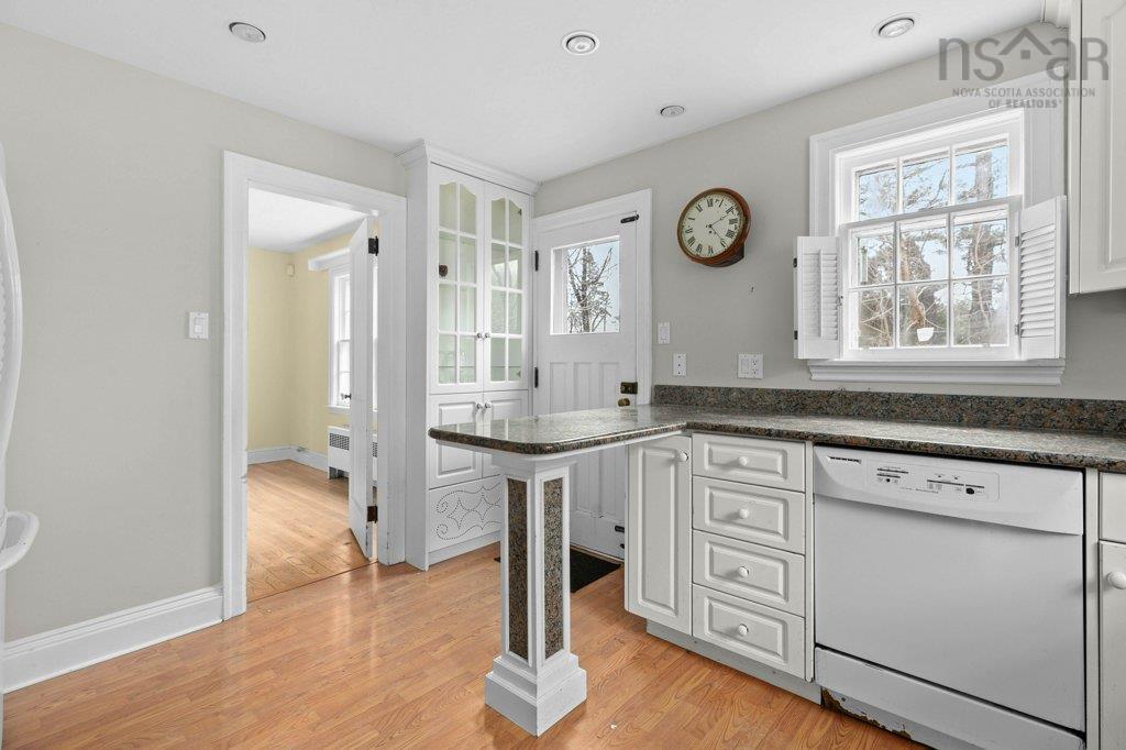 $899,900.00: 12 Rosemount Avenue, Halifax