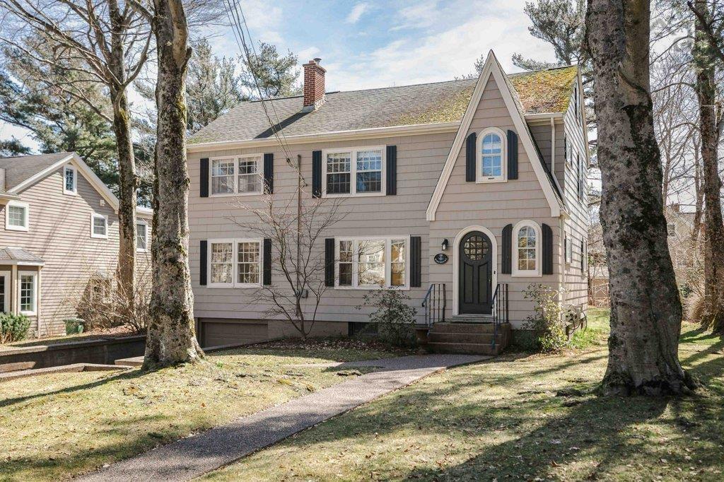 $899,900.00: 12 Rosemount Avenue, Halifax