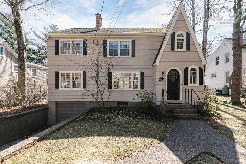 $899,900.00: 12 Rosemount Avenue, Halifax