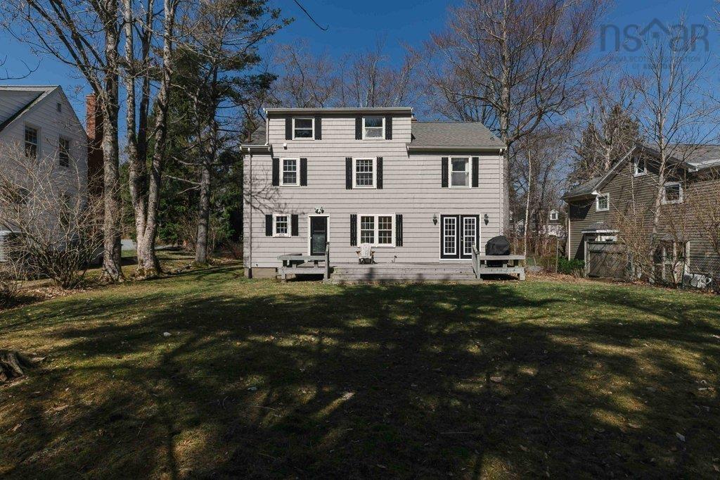 $899,900.00: 12 Rosemount Avenue, Halifax