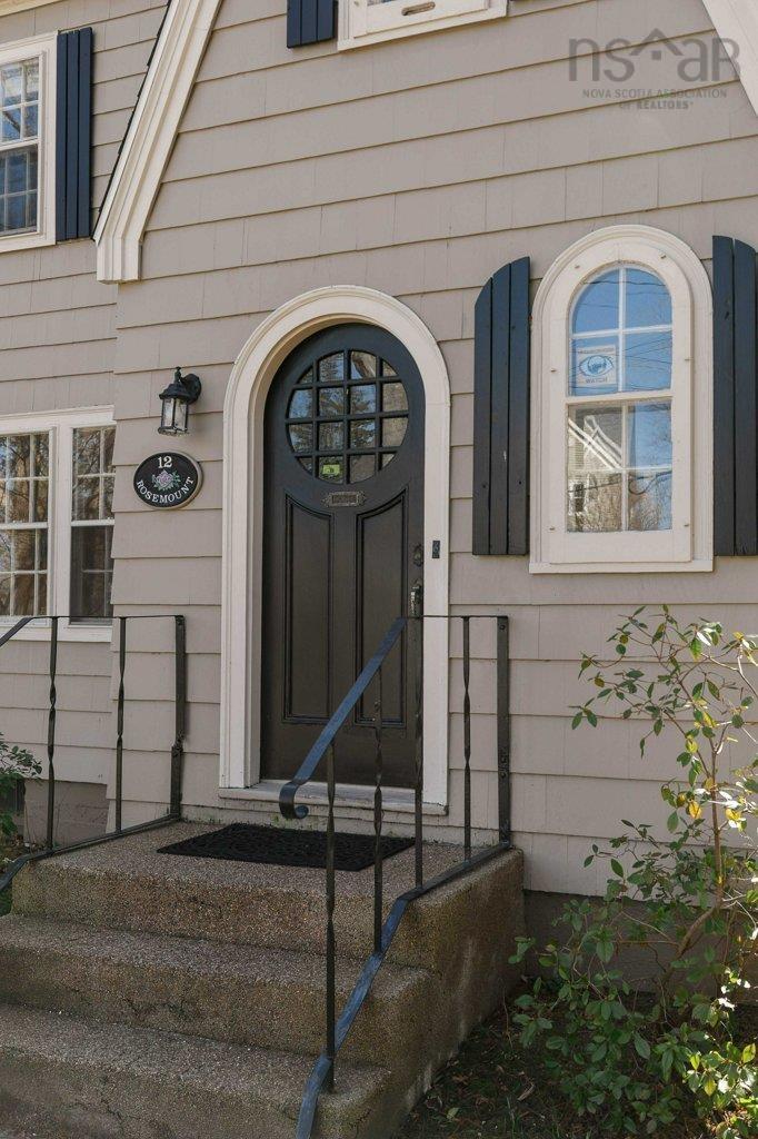 $899,900.00: 12 Rosemount Avenue, Halifax
