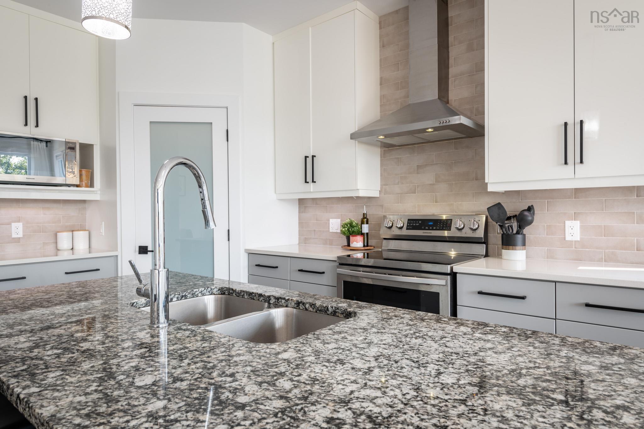 $699,900.00: 25 Grenoble Court, Halifax