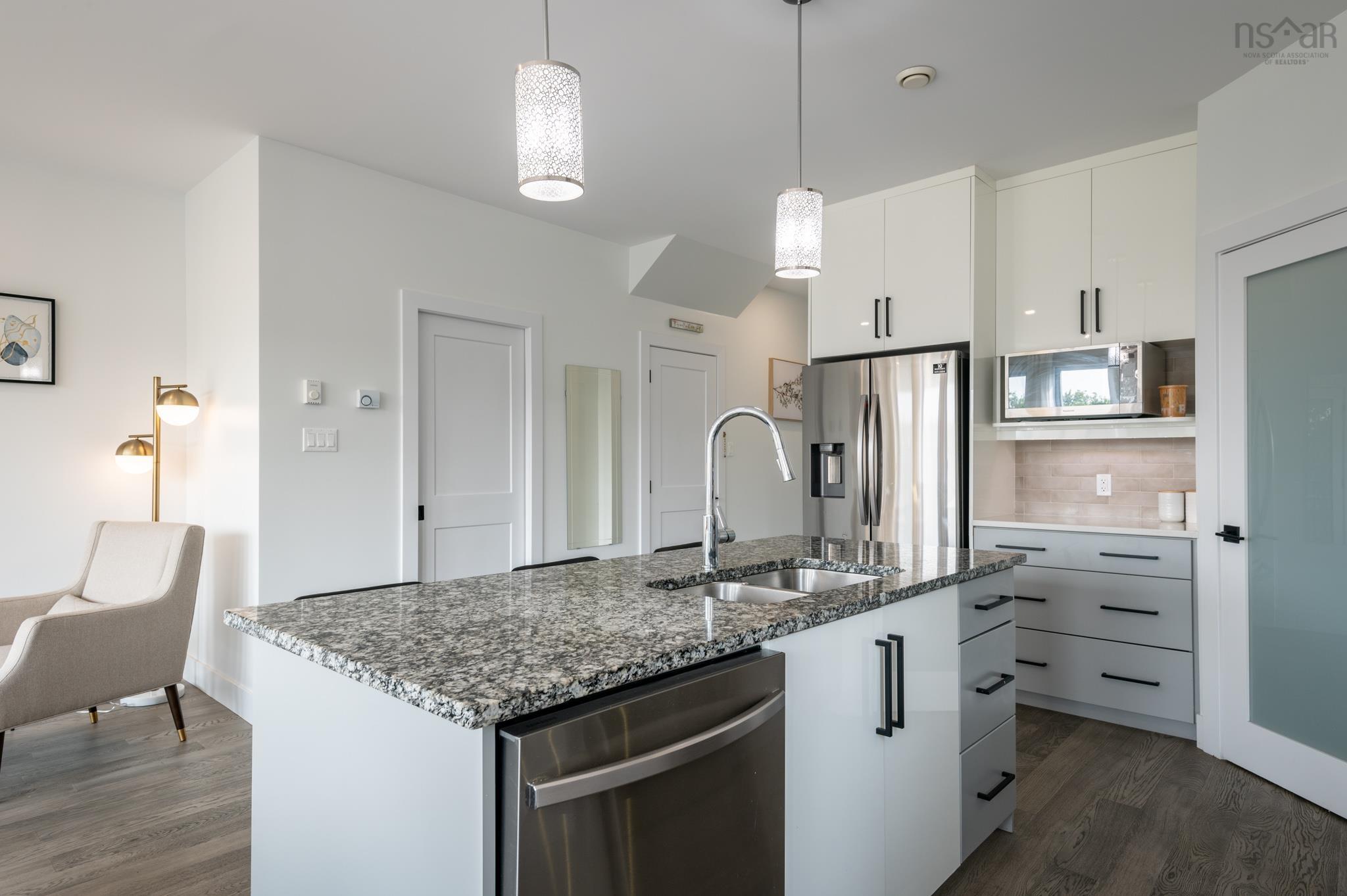 $699,900.00: 25 Grenoble Court, Halifax