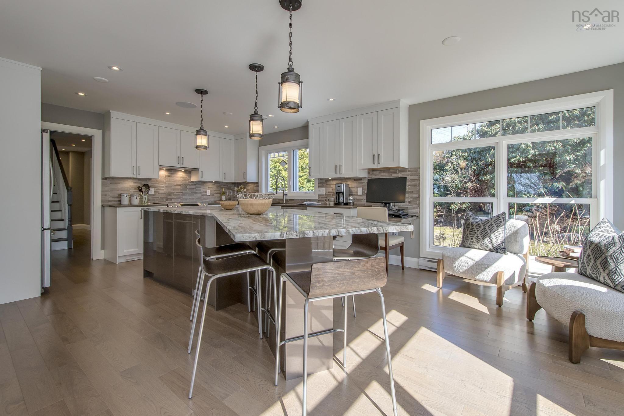 $1,350,000.00: 28 Lake Charles Drive, Dartmouth
