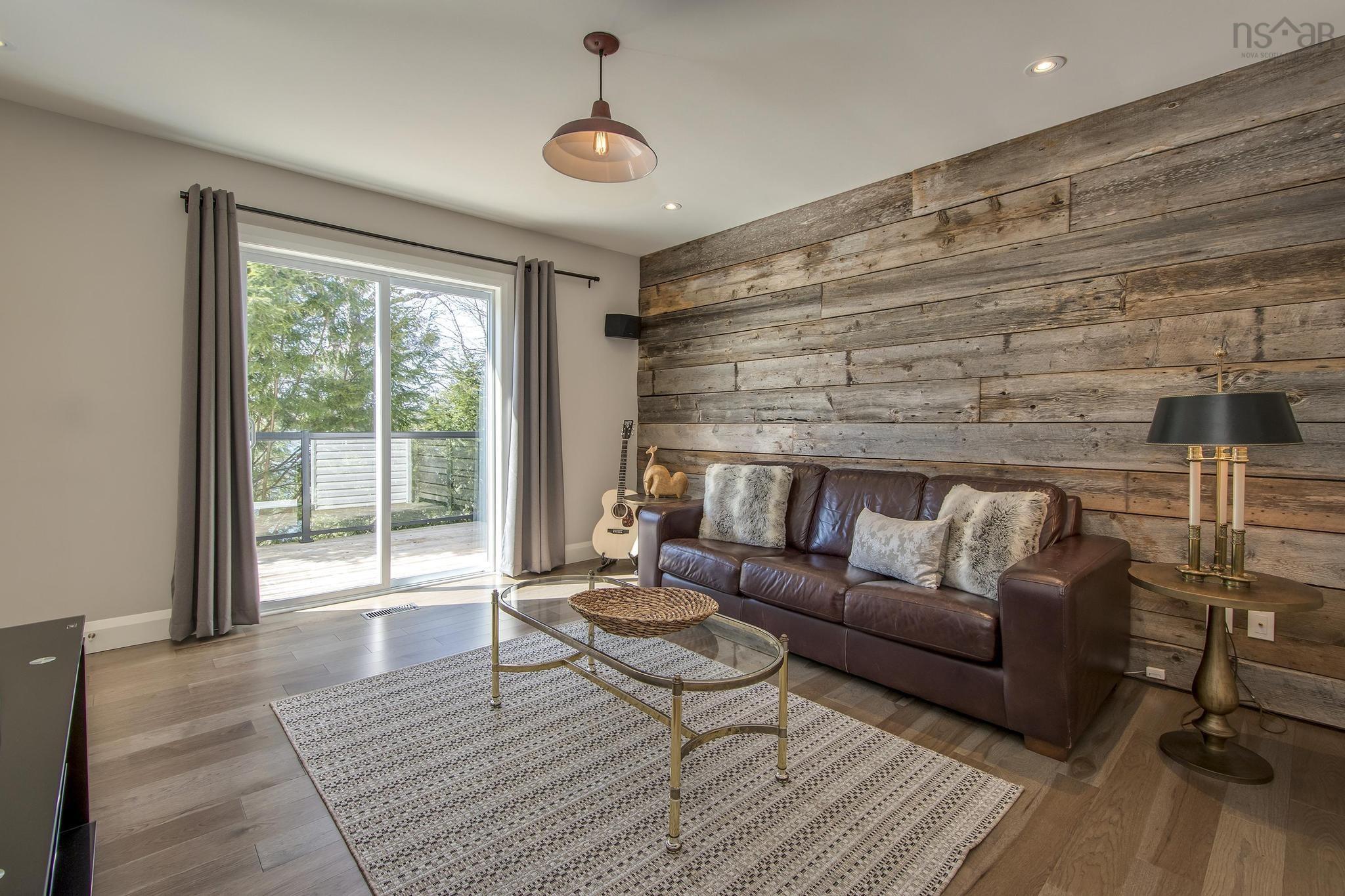 $1,350,000.00: 28 Lake Charles Drive, Dartmouth